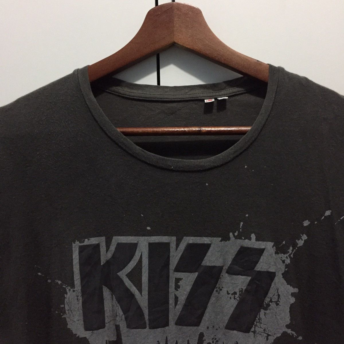 Band Tees KISS x UT Band Rock Streetwear Tee Size US L / EU 52-54 / 3 - 4 Thumbnail