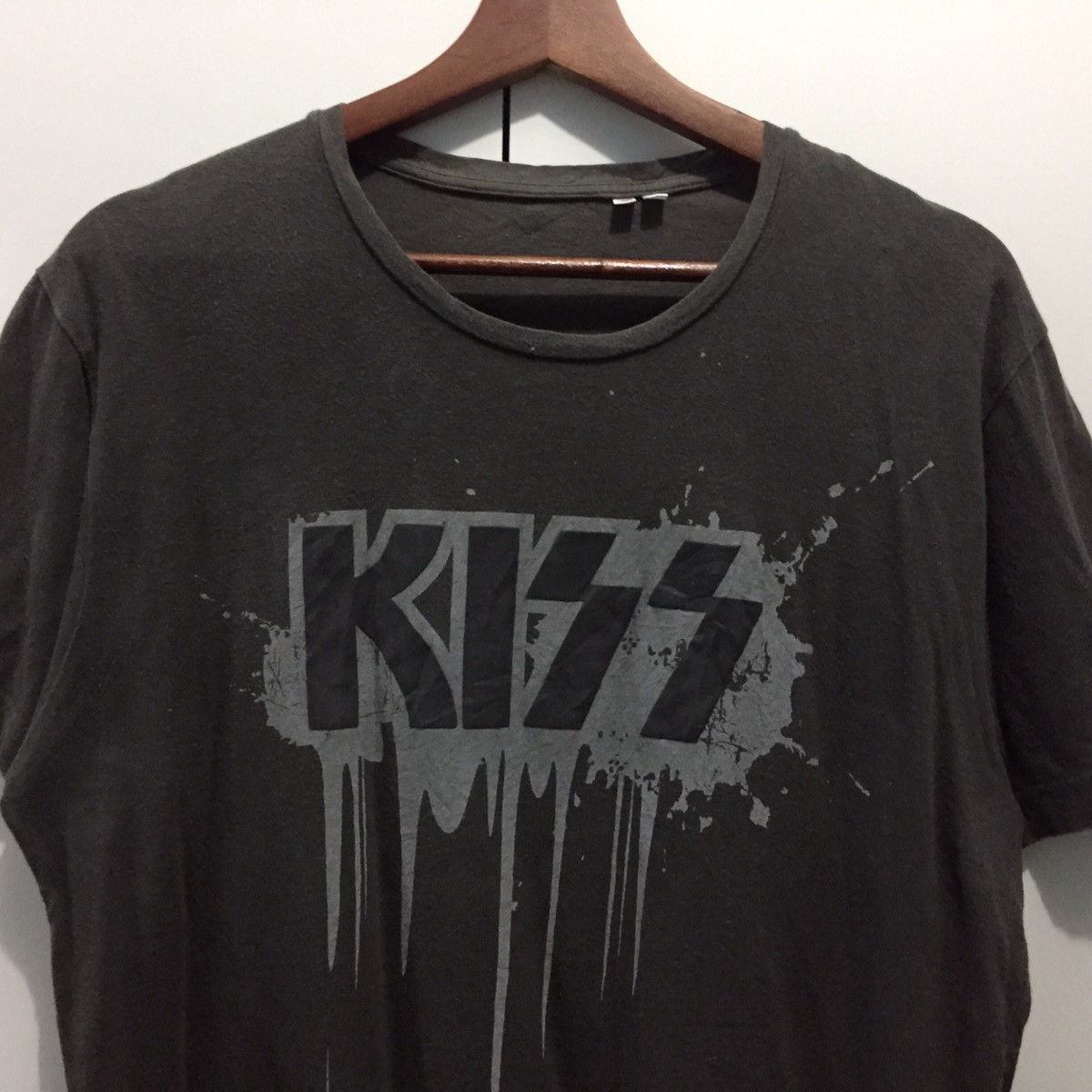 Band Tees KISS x UT Band Rock Streetwear Tee Size US L / EU 52-54 / 3 - 5 Thumbnail