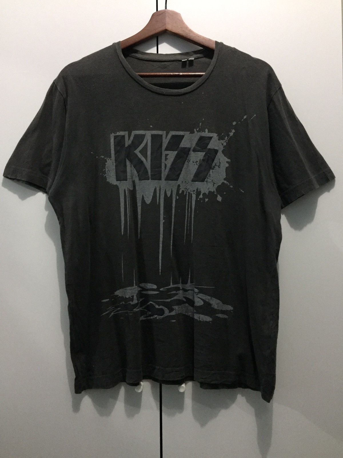 image of Band Tees x Kiss Ut Band Rock Streetwear Tee in Black, Men's (Size Large)