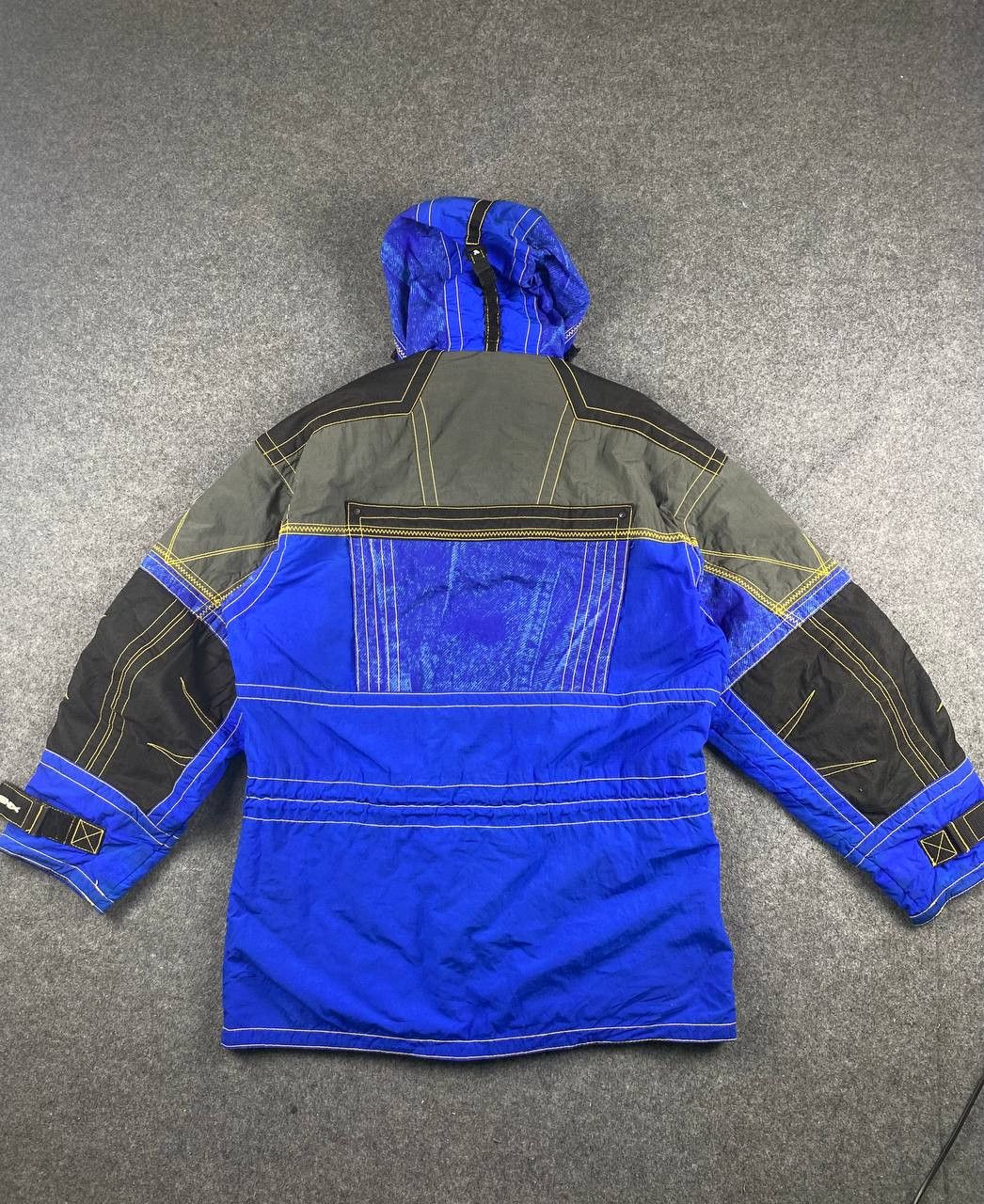 Phenix vintage phenix ski jacket nice design Size US L / EU 52-54 / 3 - 16 Thumbnail
