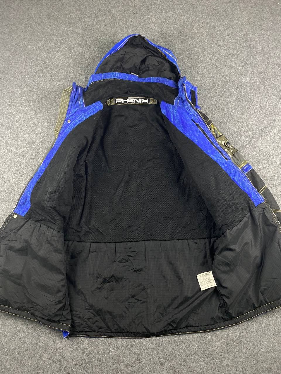 Phenix vintage phenix ski jacket nice design Size US L / EU 52-54 / 3 - 8 Thumbnail