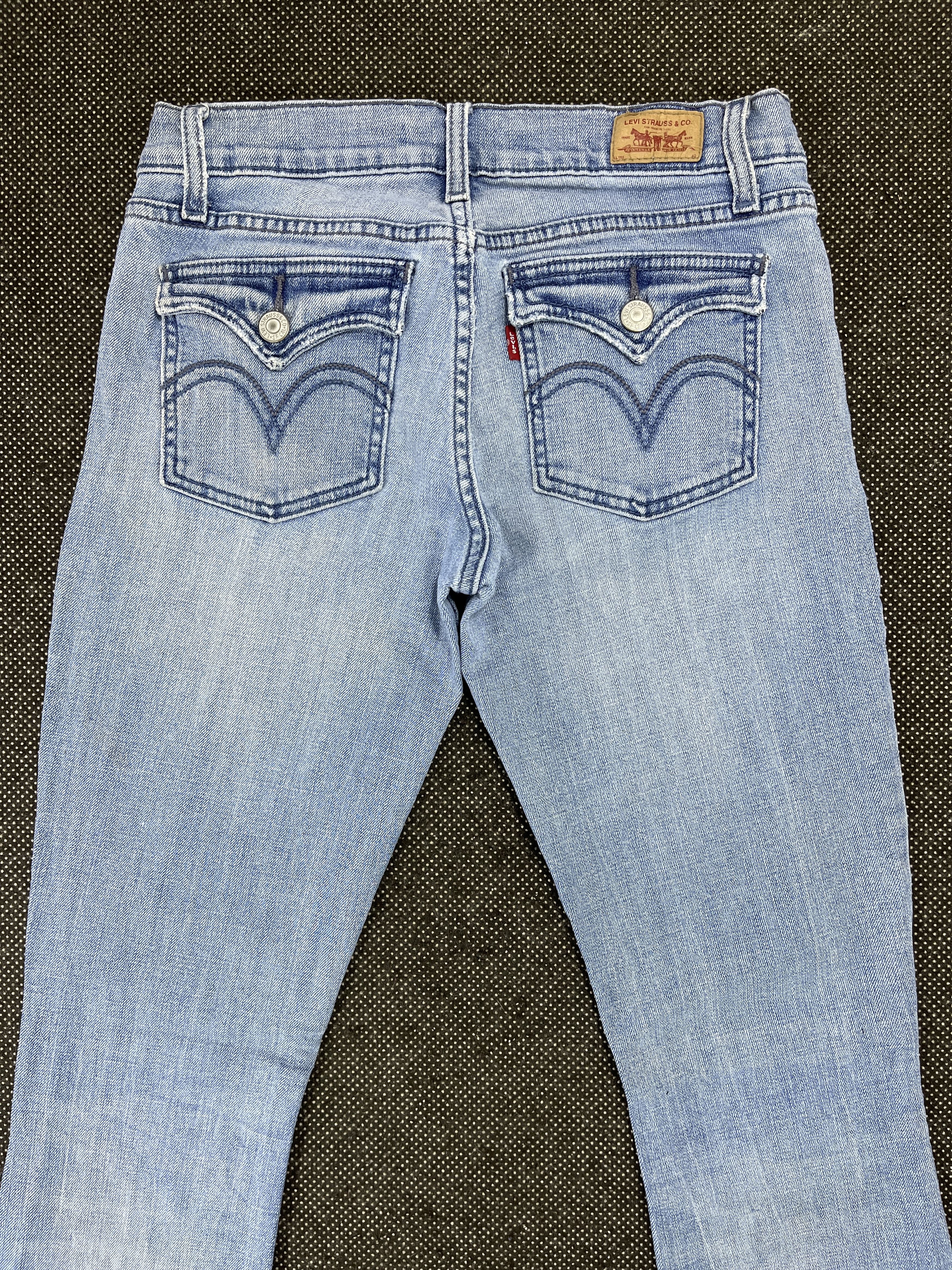 Levi's Vintage Levis 524 Low Flare Jeans JP074 Size 28" / US 6 / IT 42 - 4 Thumbnail