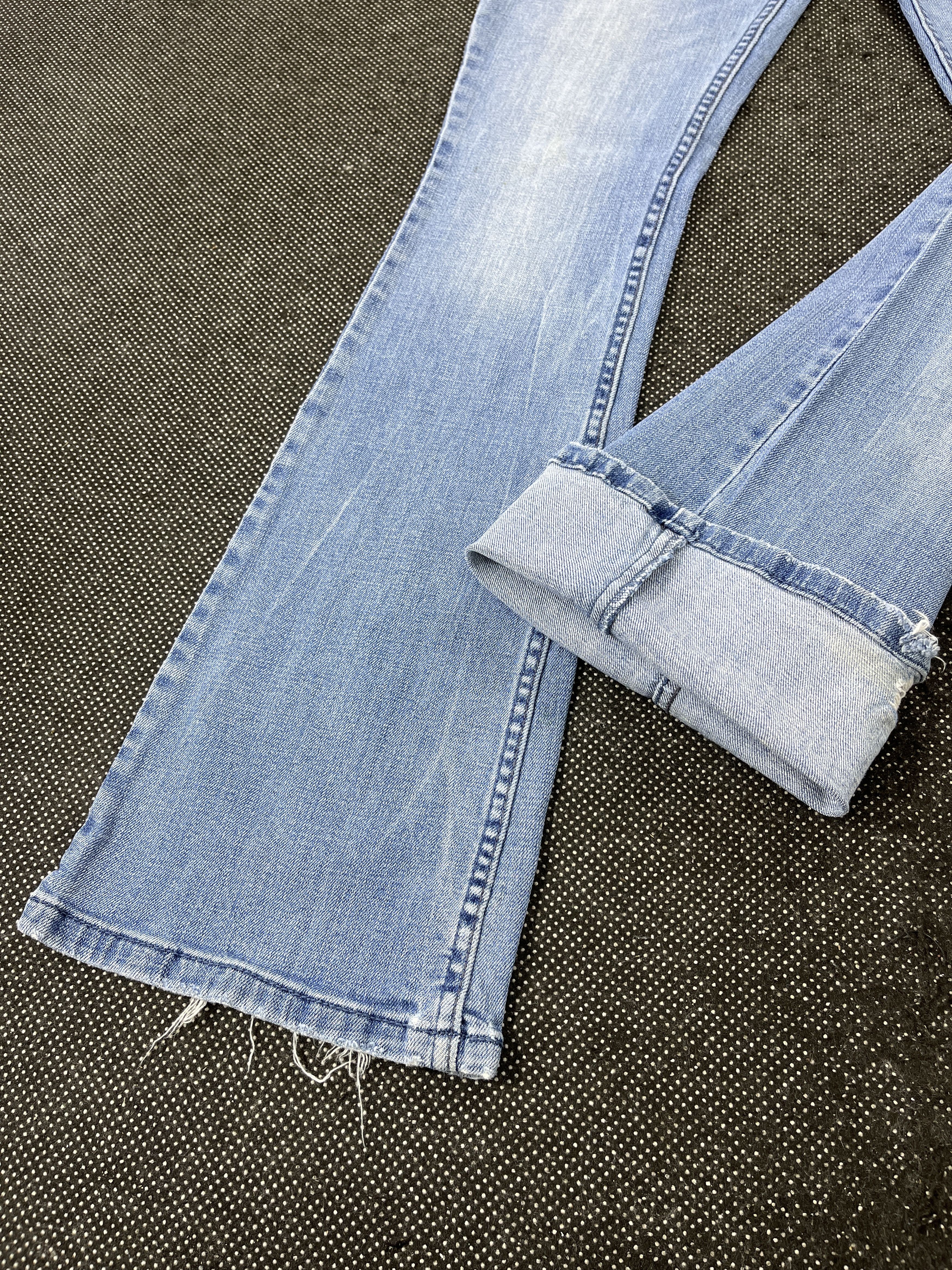 Levi's Vintage Levis 524 Low Flare Jeans JP074 Size 28" / US 6 / IT 42 - 10 Thumbnail