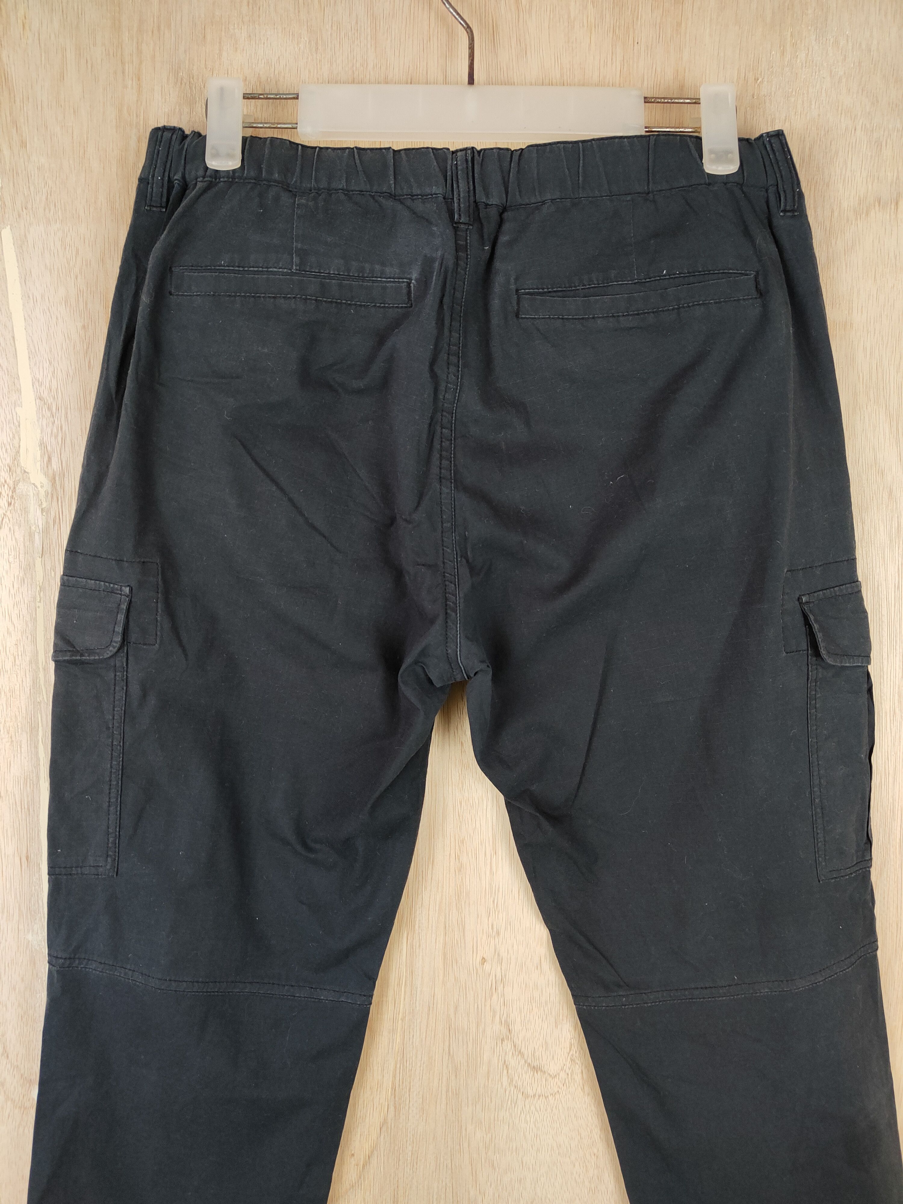 Japanese Brand × Uniqlo Uniqlo Blue multipocket jogger Black Pant #4403 Size US 30 / EU 46 - 9 Thumbnail