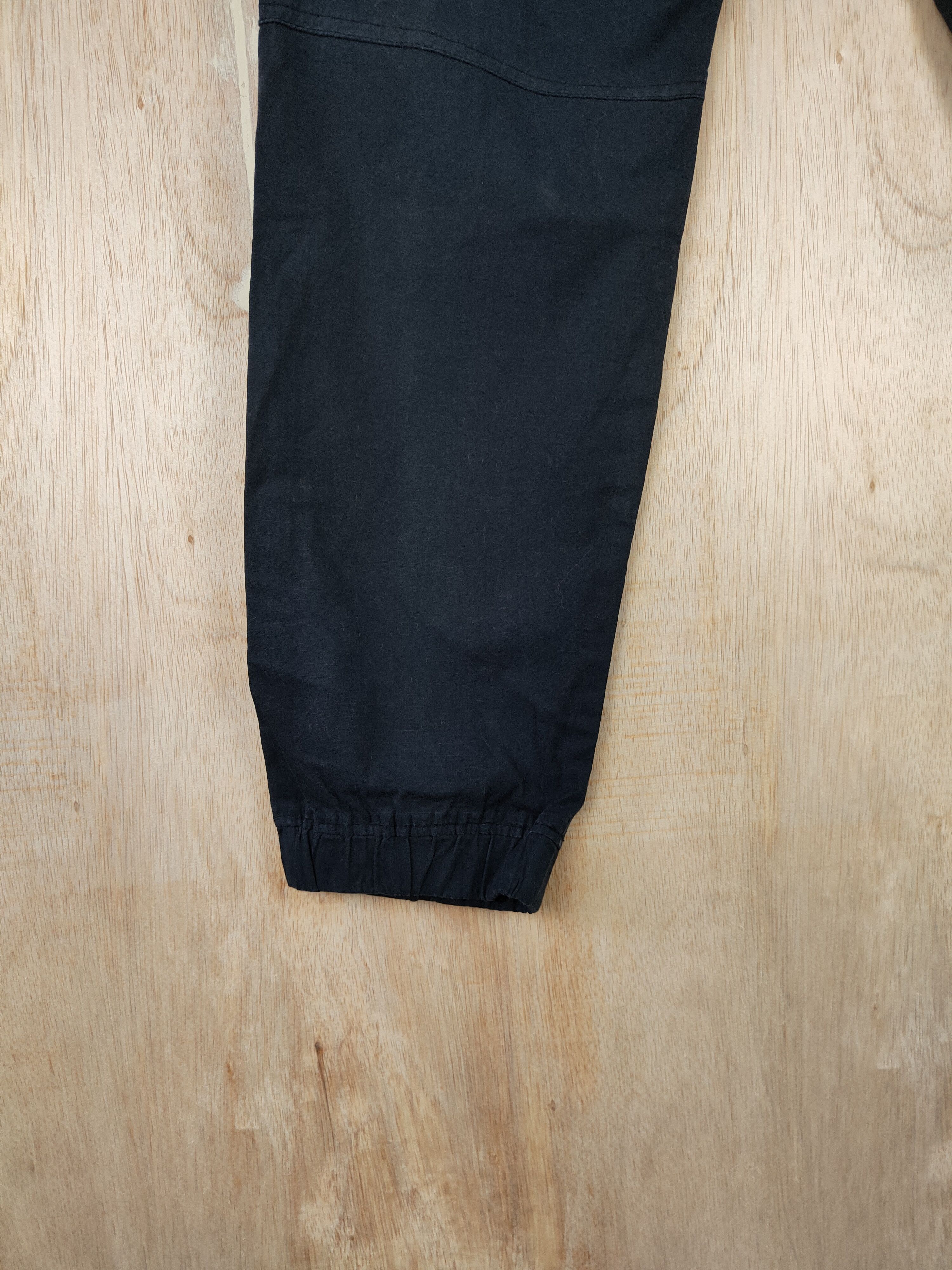 Japanese Brand × Uniqlo Uniqlo Blue multipocket jogger Black Pant #4403 Size US 30 / EU 46 - 13 Thumbnail