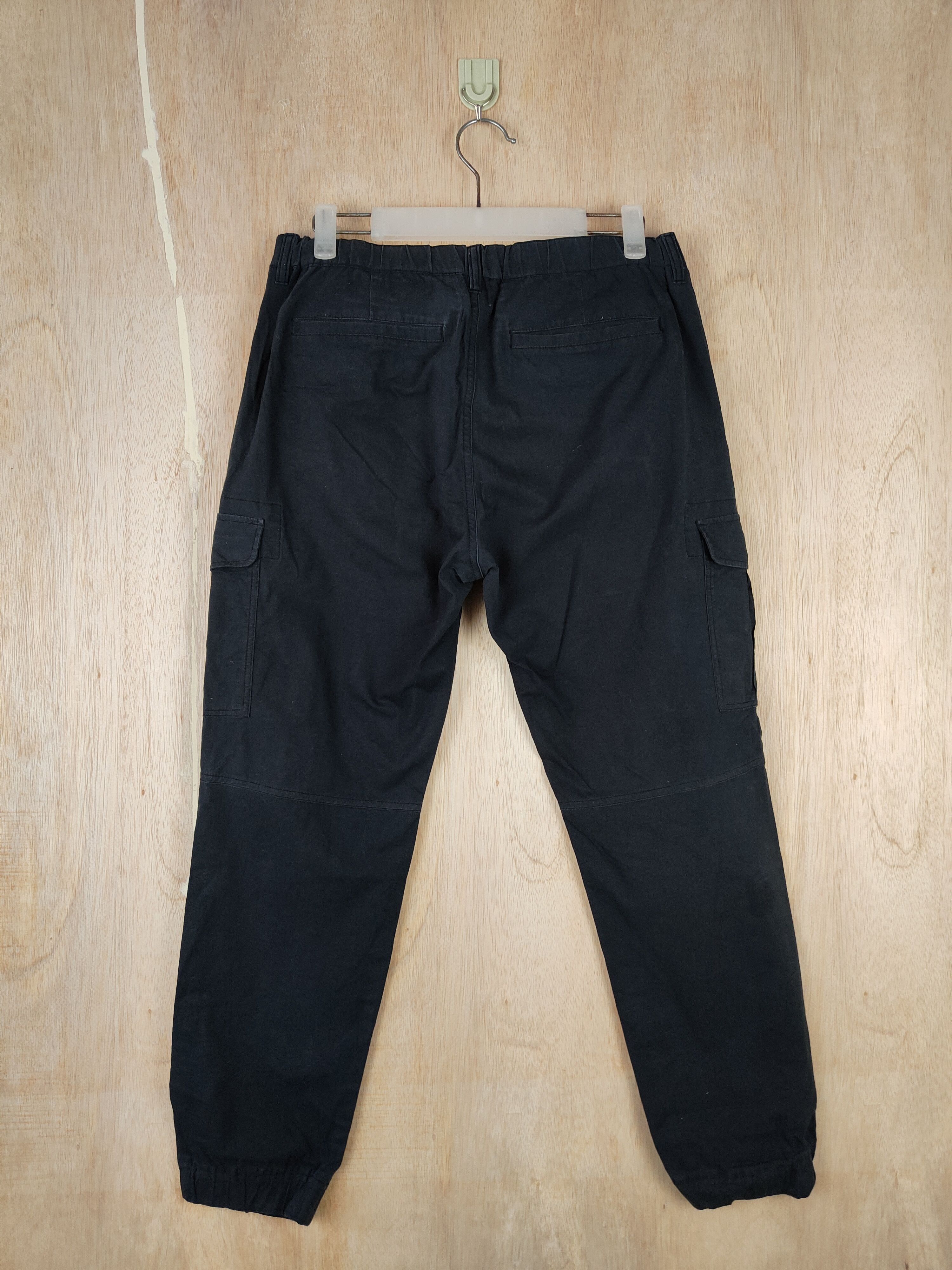 Japanese Brand × Uniqlo Uniqlo Blue multipocket jogger Black Pant #4403 Size US 30 / EU 46 - 8 Thumbnail
