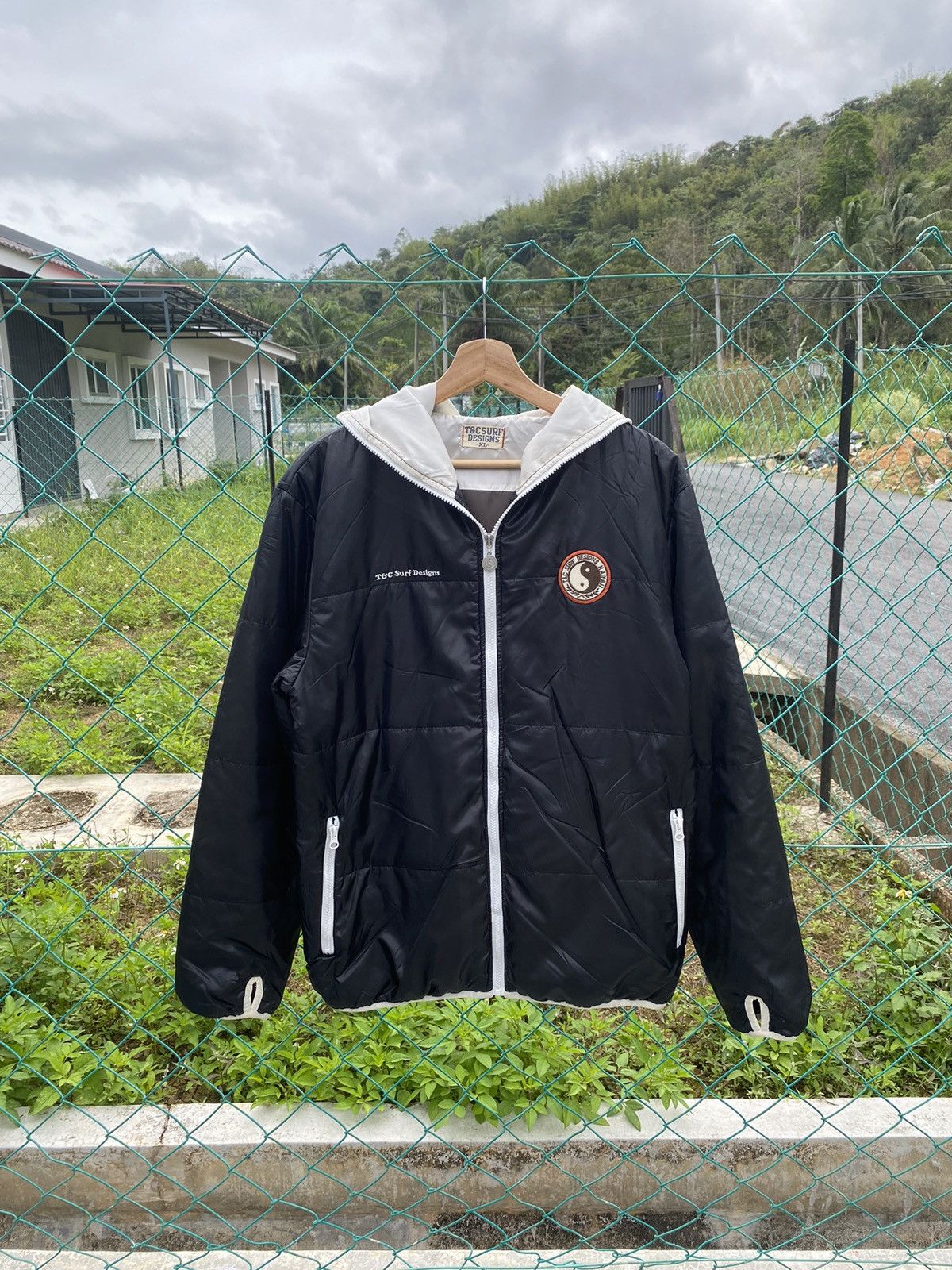 Japanese Brand ⚡️Rare⚡️ Vintage T&C Surf Design Puffer Jacket Size US XL / EU 56 / 4 - 4 Thumbnail