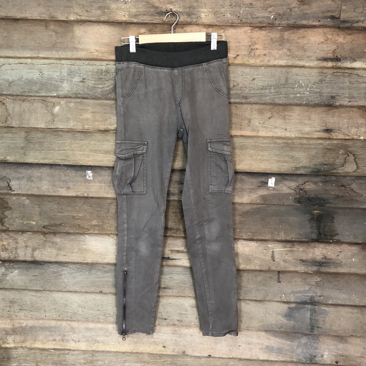 image of Vintage Priomatic Colors Grey Jogger Multipocket Casual Pants 4561, Women's (Size 26)