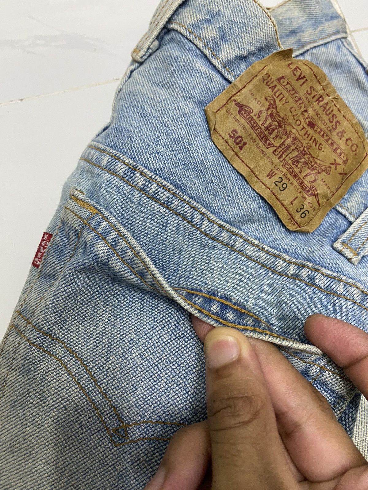 Levi's × Vintage RUSTY🔥VTG LEVIS 501 MADE IN USA 🇺🇸 DISTRESSED DENIM JEANS Size US 29 - 13 Thumbnail