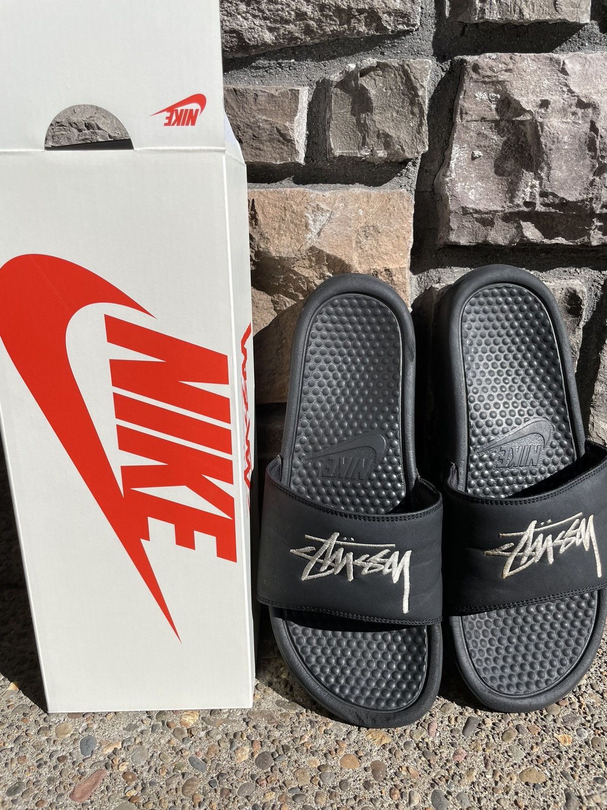 stussy nike benassi