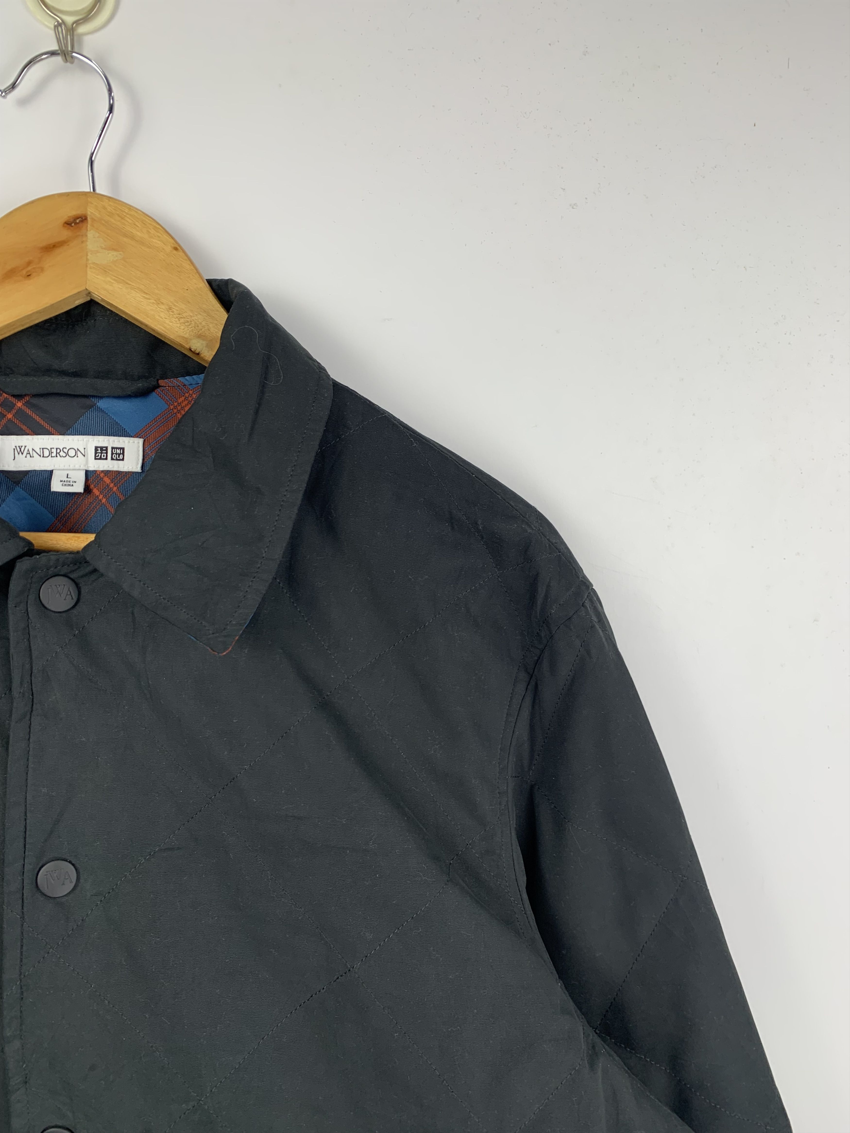 JW Anderson × Uniqlo Vintage JW Anderson x Uniqlo Quilted Black Snap Jacket Size US L / EU 52-54 / 3 - 7 Thumbnail