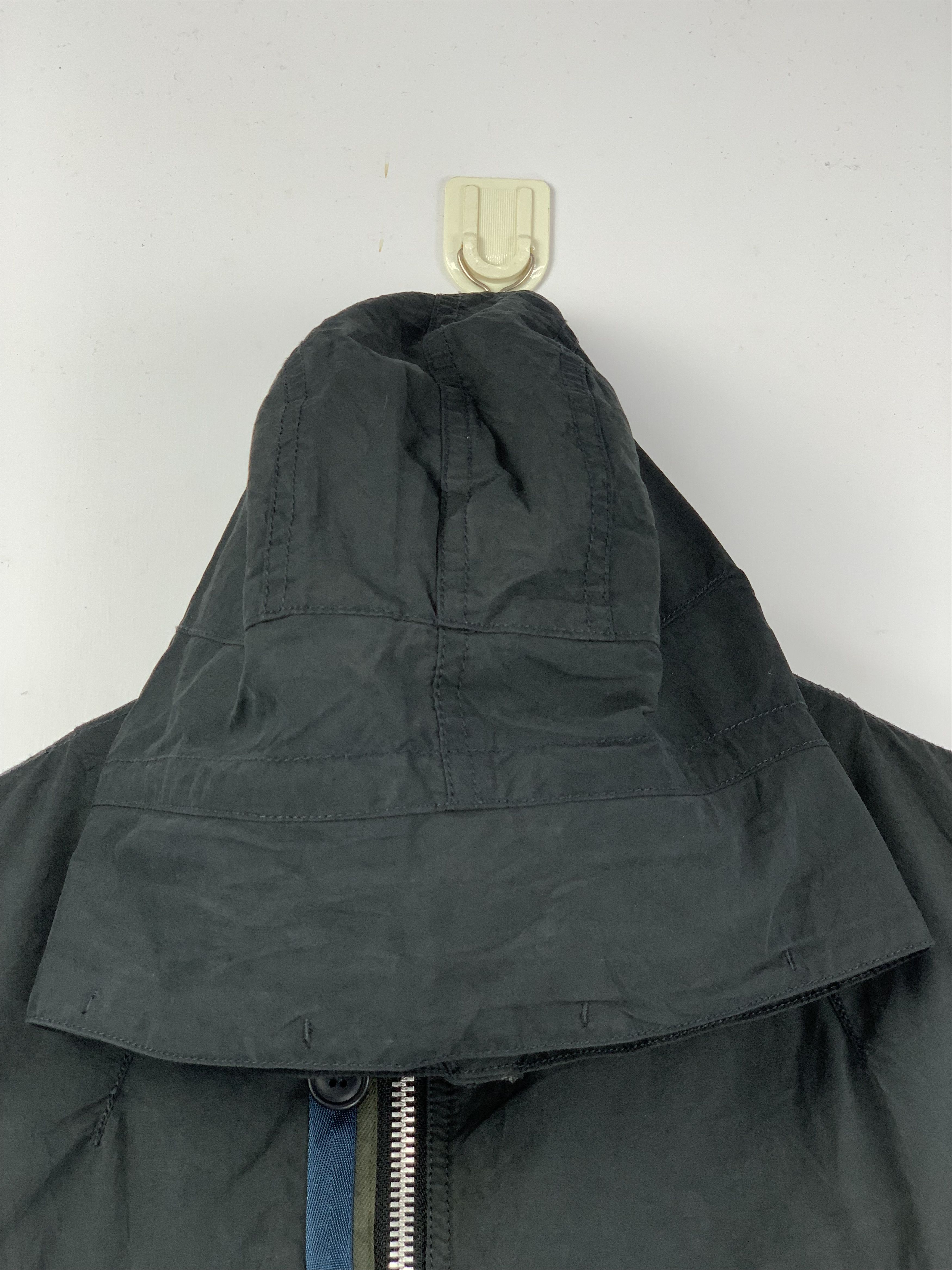 Japanese Brand Vintage UNIQLO Hoodie Zip Up Parka Utility Jacket Size US S / EU 44-46 / 1 - 2 Thumbnail