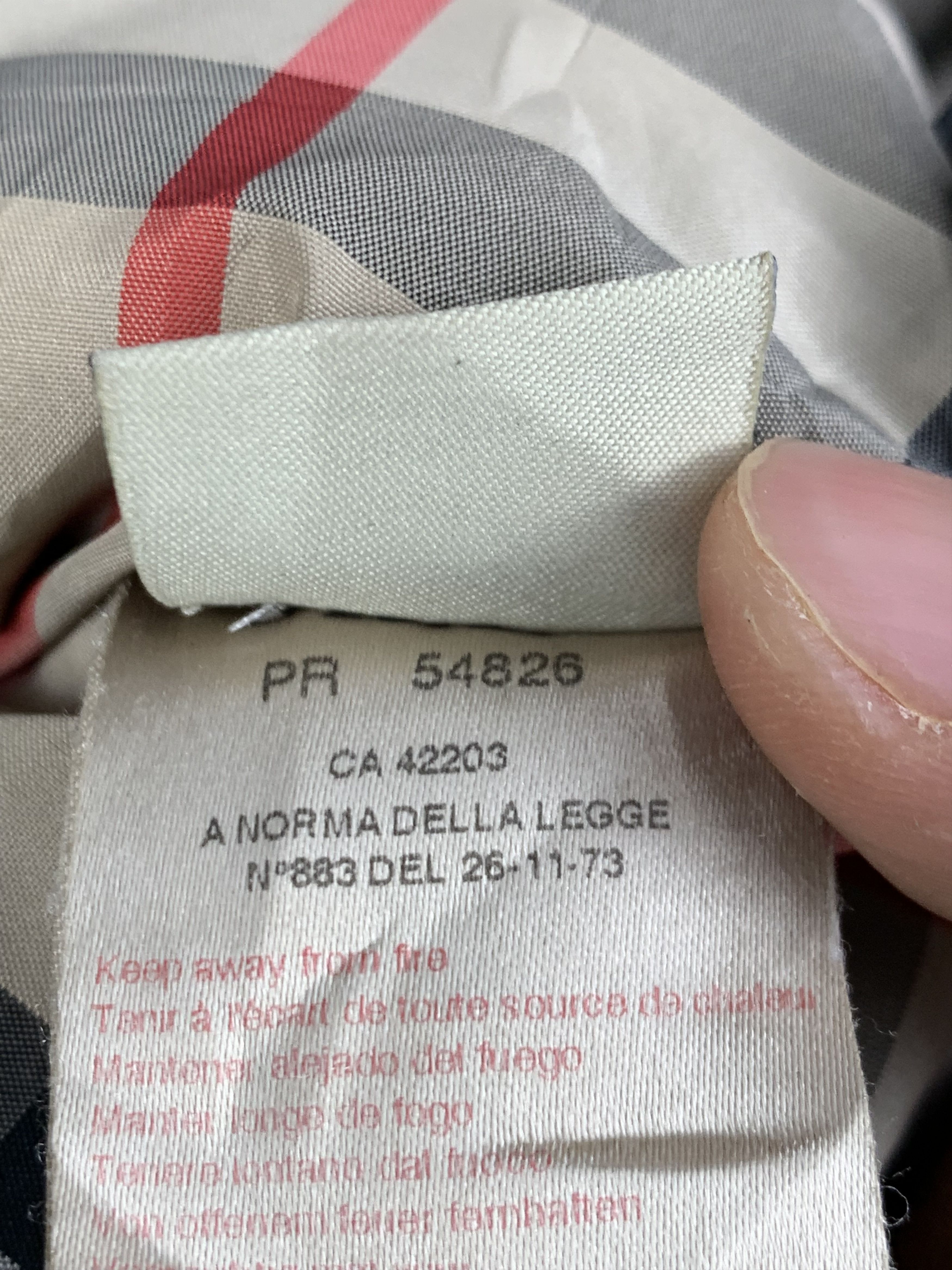Burberry Vintage BURBERRY Kids Puffer Hoodie Zip Up Jacket Size US XXS / EU 40 - 15 Thumbnail