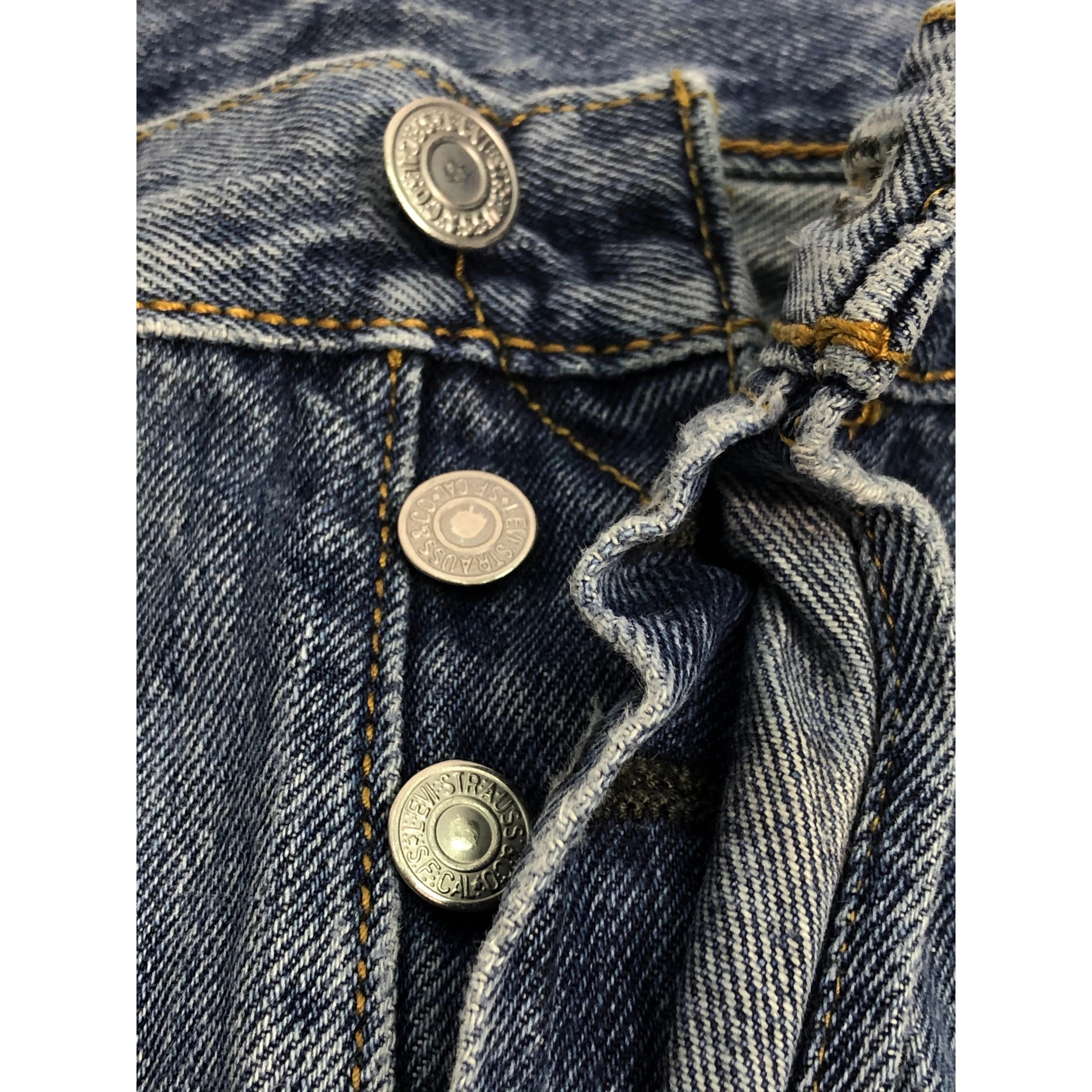 Levi's Vintage Levis 501 Distressed Faded Denim DP0074 Size US 34 / EU 50 - 7 Thumbnail