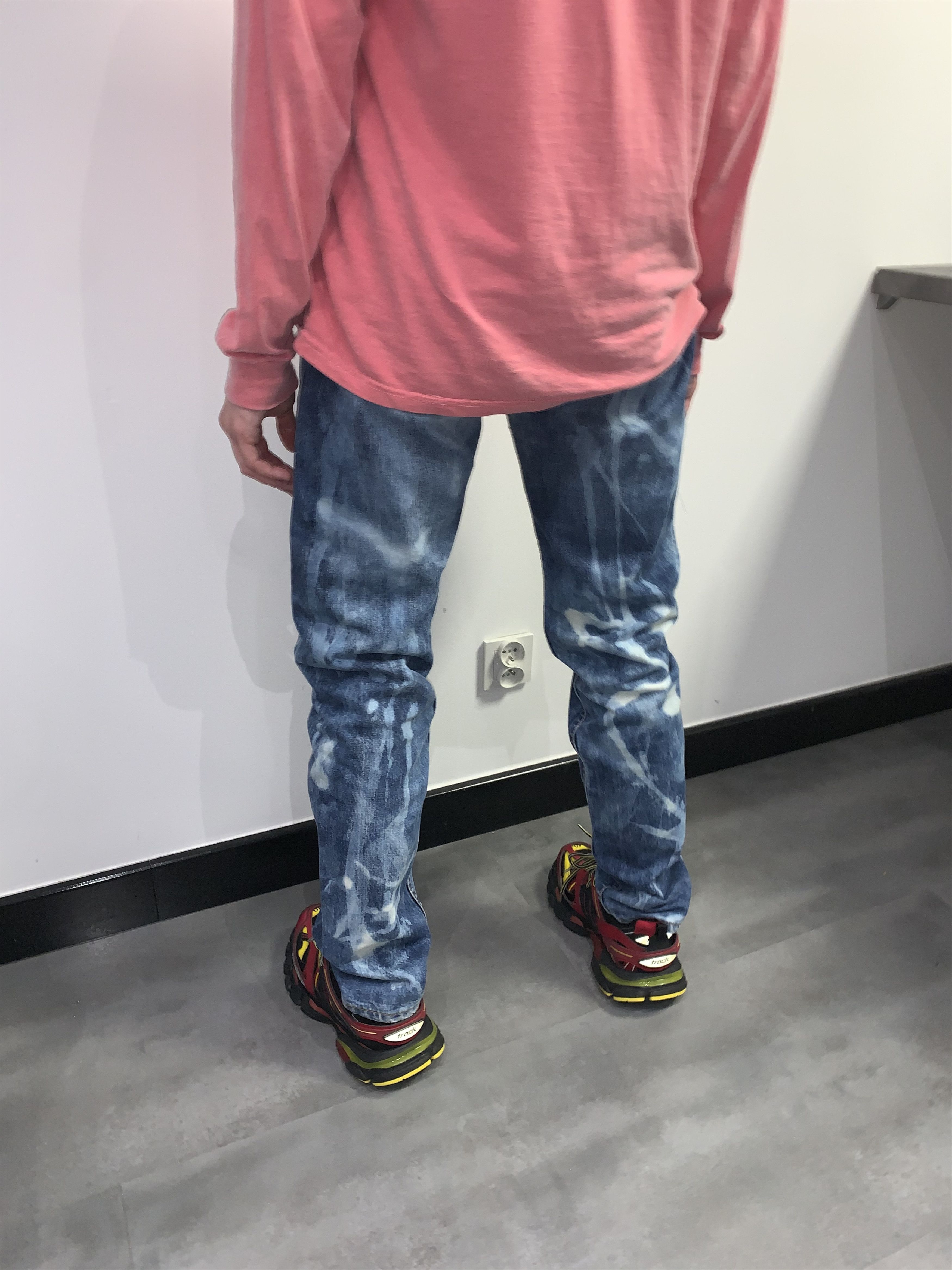Levi's Levi’s Custom Bleached Distressed Indigo Denim Pants Size US 30 / EU 46 - 6 Thumbnail