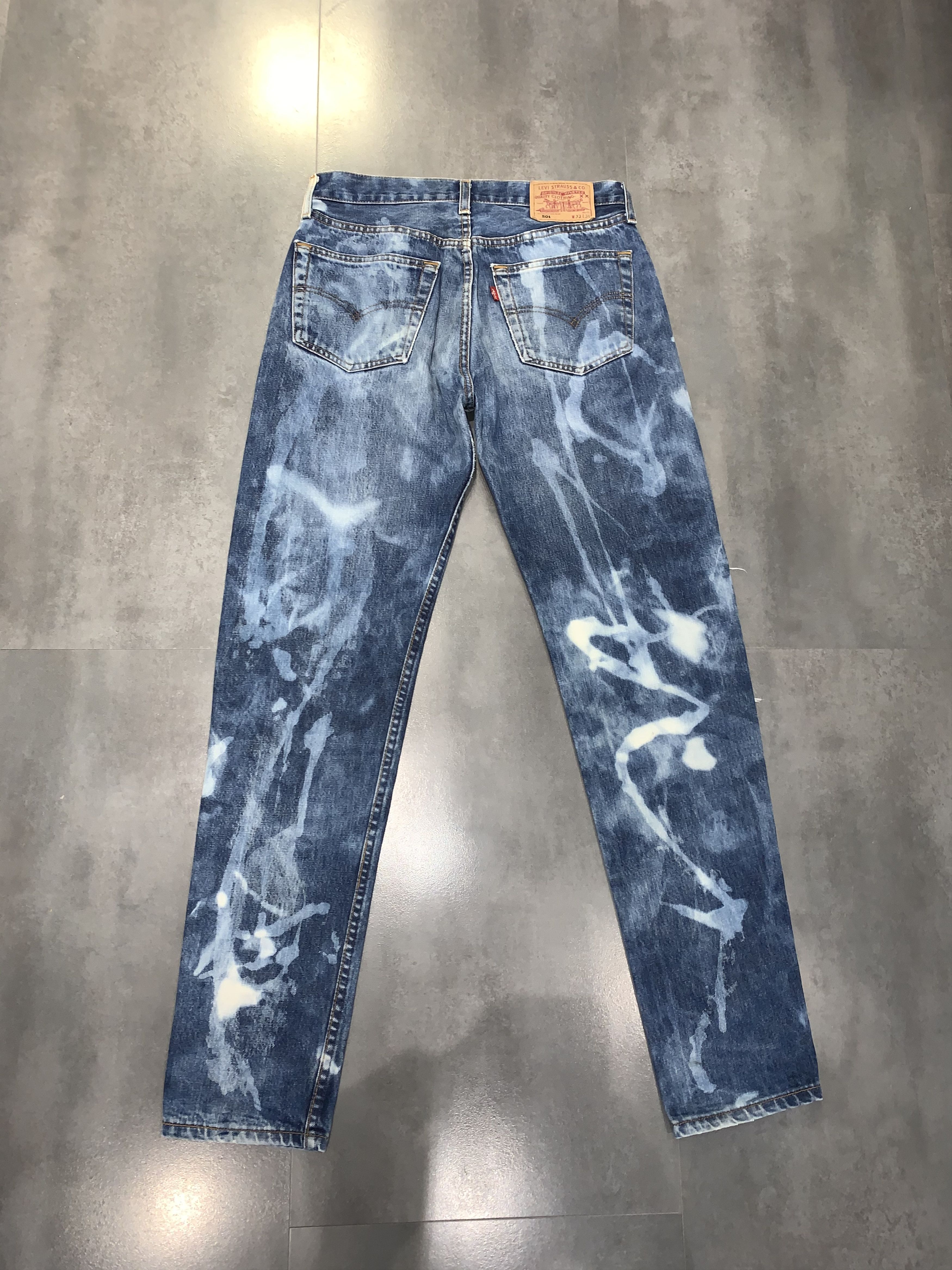Levi's Levi’s Custom Bleached Distressed Indigo Denim Pants Size US 30 / EU 46 - 10 Thumbnail