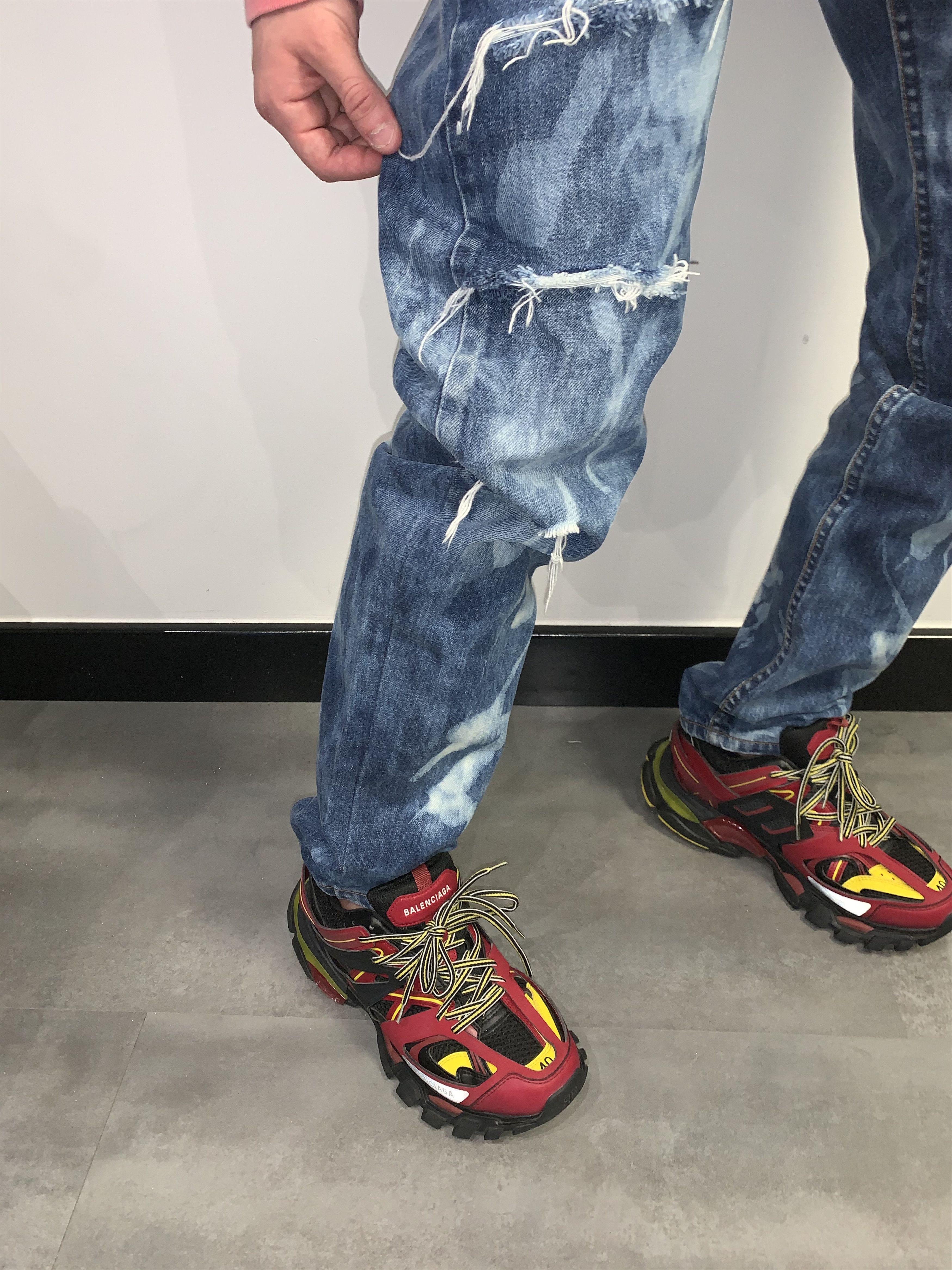 Levi's Levi’s Custom Bleached Distressed Indigo Denim Pants Size US 30 / EU 46 - 5 Thumbnail