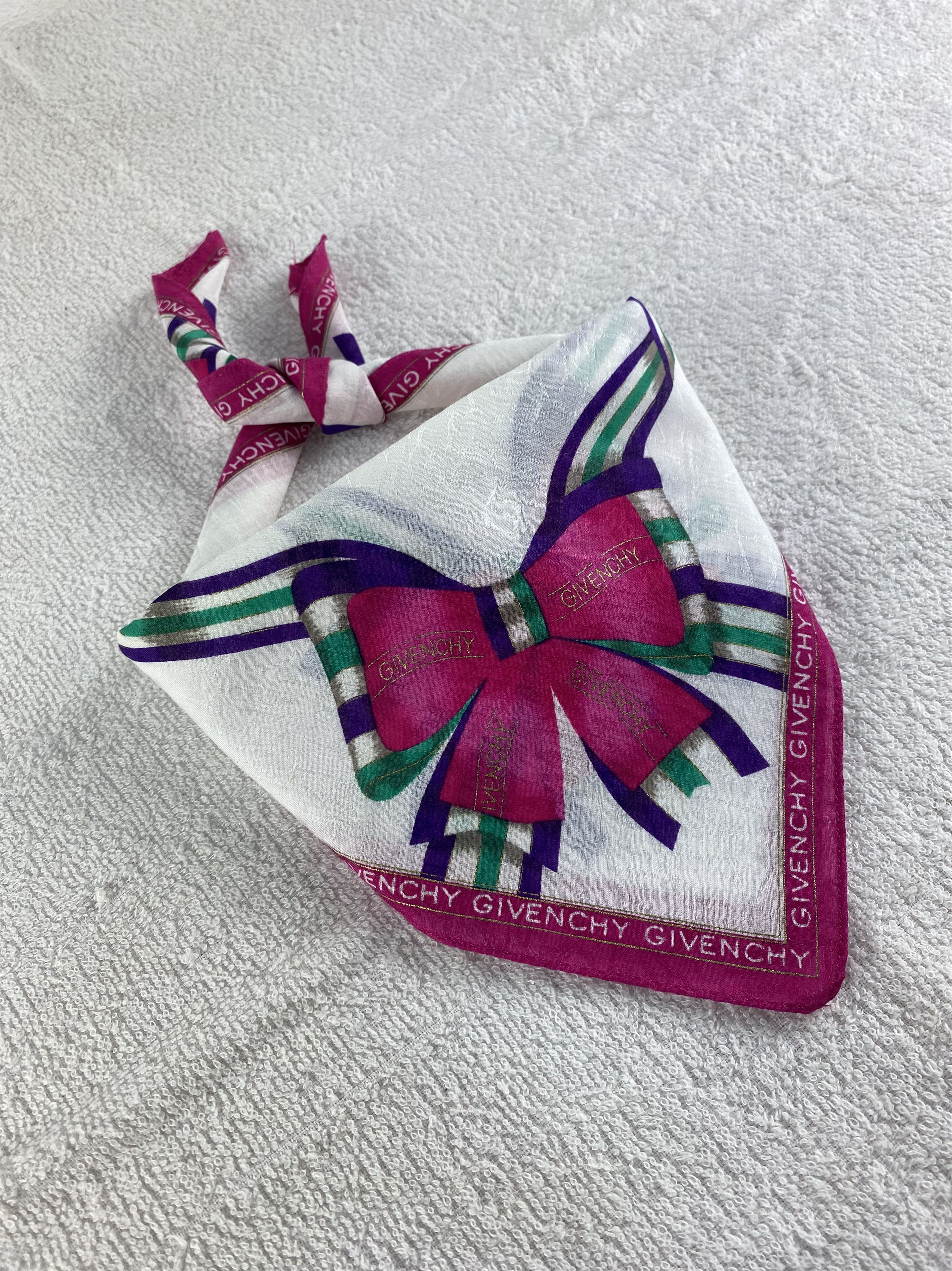 Vintage Givenchy Handkerchief / Bandana / Neckerchief C160 Size ONE SIZE - 2 Thumbnail