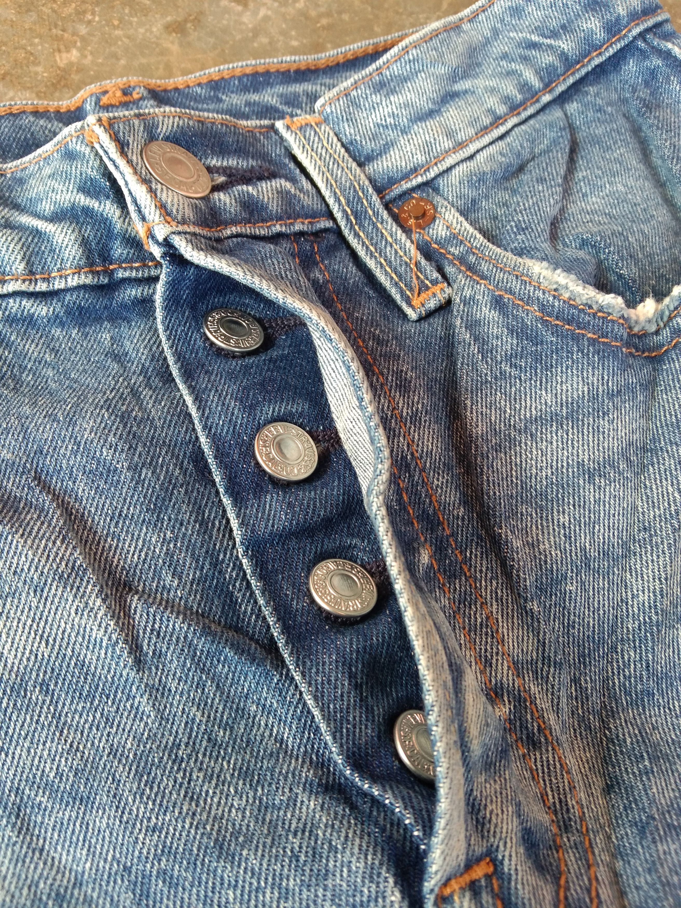 Levi's Vintage Levi's 501 Skinny Distressed Jeans 26x29 Size US 26 / EU 42 - 9 Thumbnail