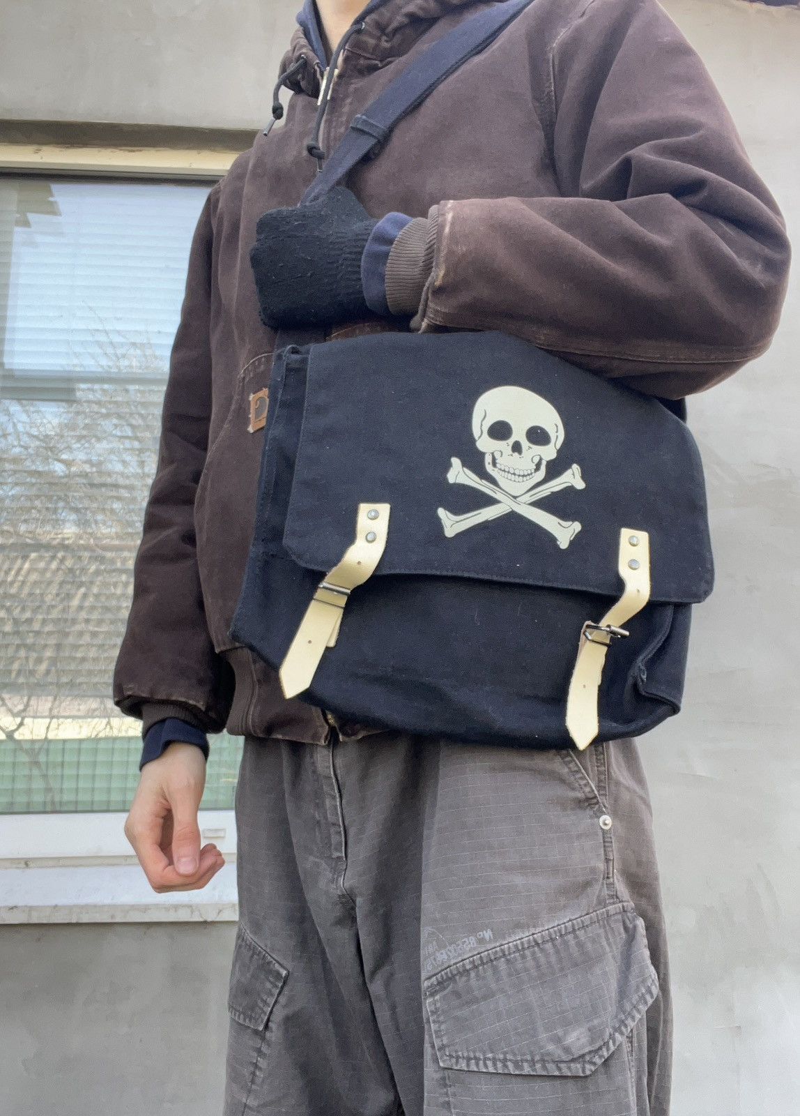 Japanese Brand Vintage Japanese Skull and Bones Crossbody Bag Messenger Size ONE SIZE - 7 Thumbnail