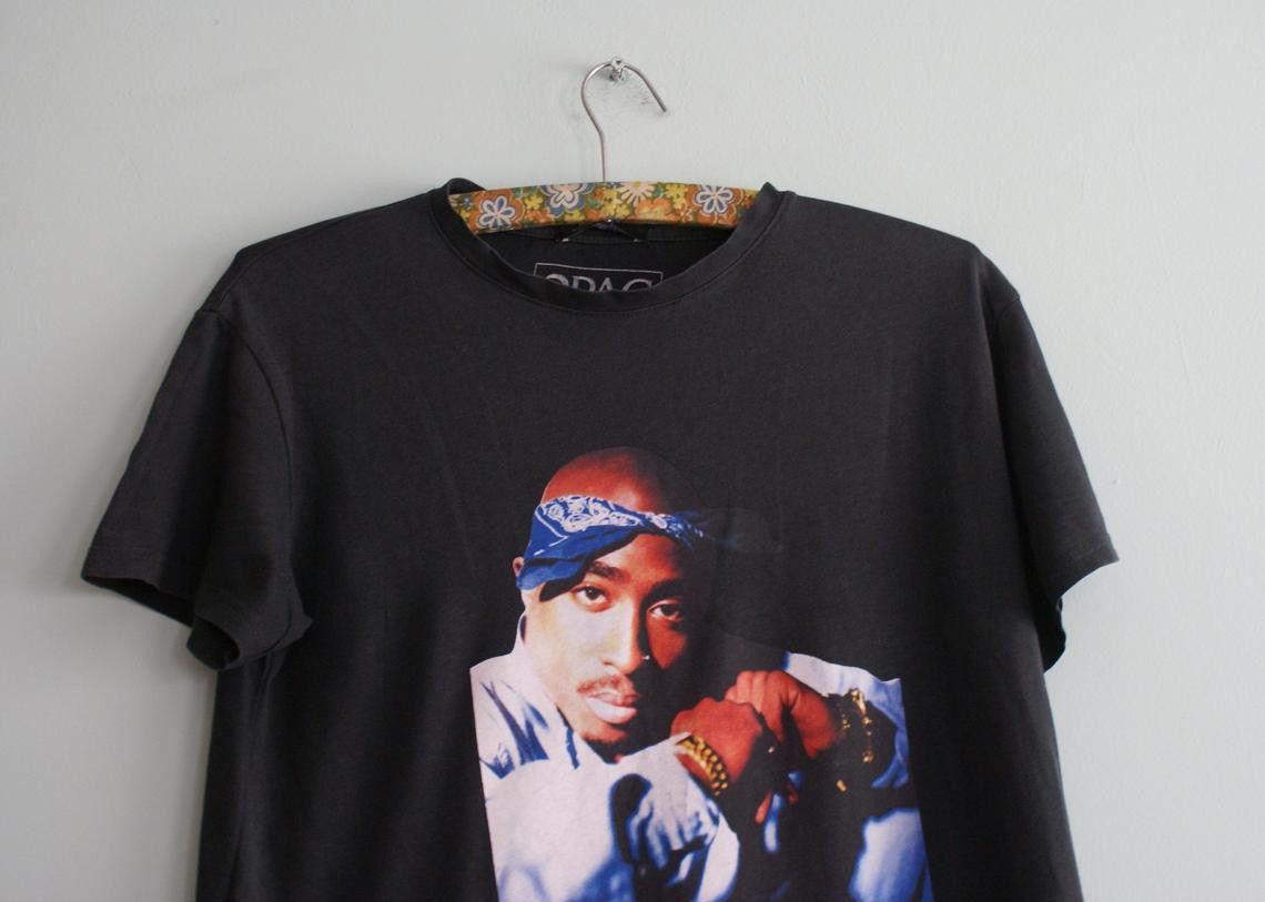 Band Tees Tupac Shakur T-shirt, 2Pac shirt, Vintage Band t-shirt, Size US XXS / EU 40 - 6 Thumbnail
