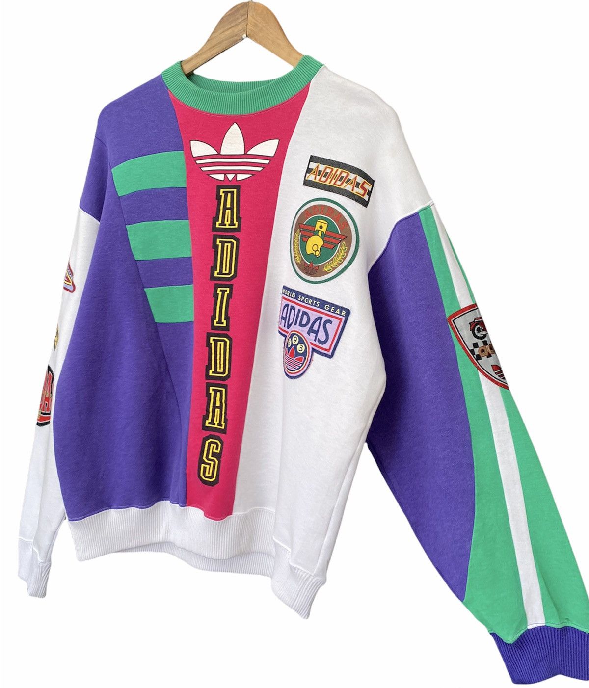 Adidas RARE‼️ADIDAS VINTAGE MULTICOLOUR PATCHES SWEATSHIRT Size US M / EU 48-50 / 2 - 9 Thumbnail