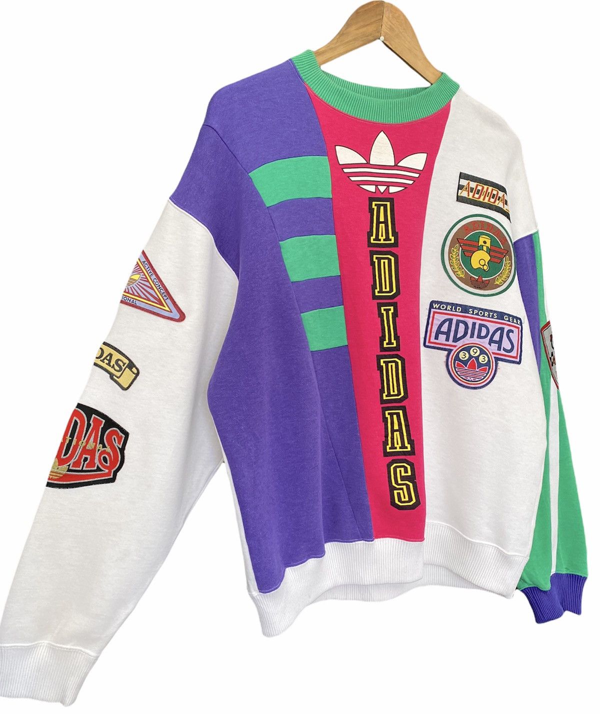 Adidas RARE‼️ADIDAS VINTAGE MULTICOLOUR PATCHES SWEATSHIRT Size US M / EU 48-50 / 2 - 8 Thumbnail