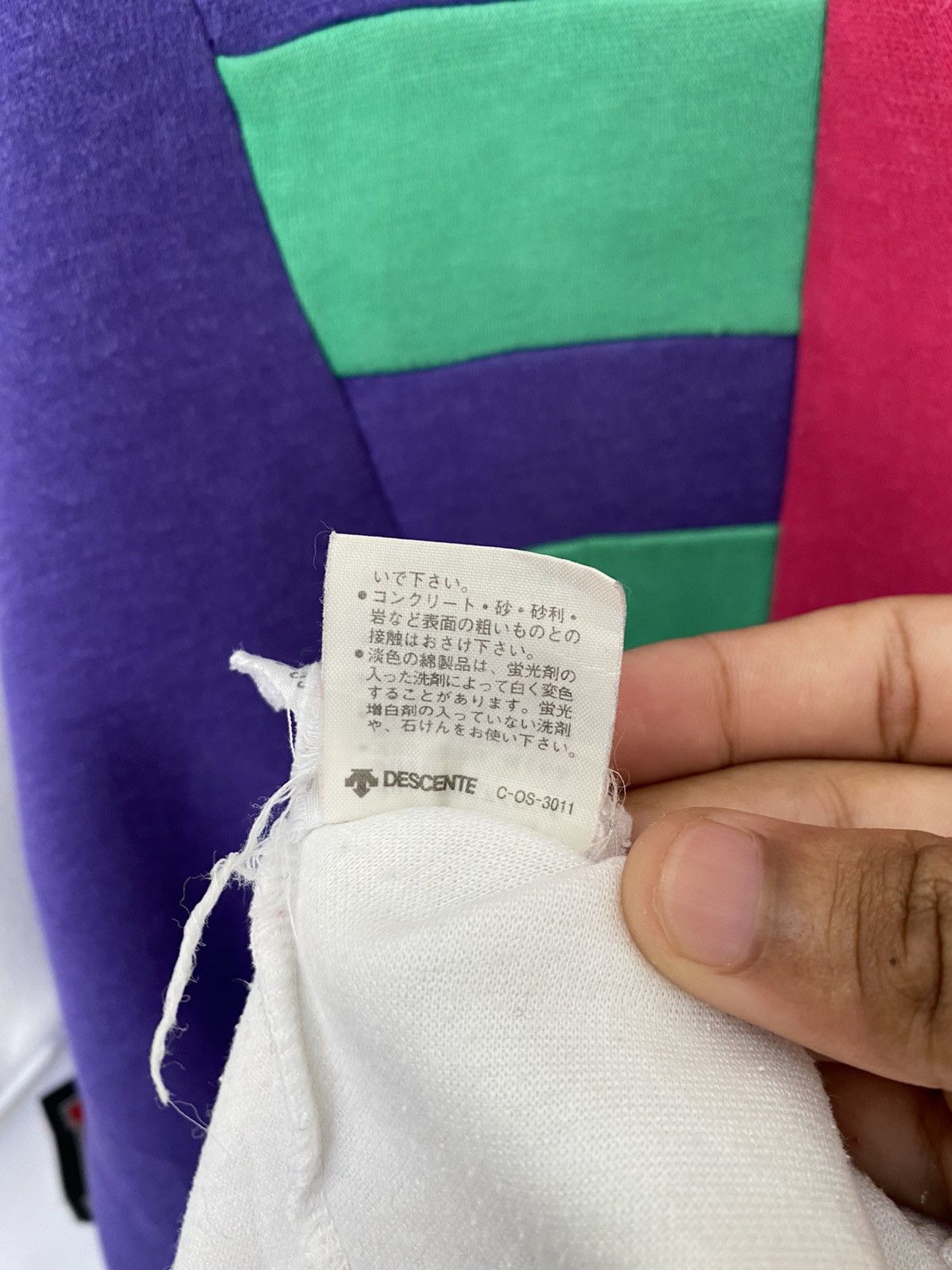 Adidas RARE‼️ADIDAS VINTAGE MULTICOLOUR PATCHES SWEATSHIRT Size US M / EU 48-50 / 2 - 18 Thumbnail