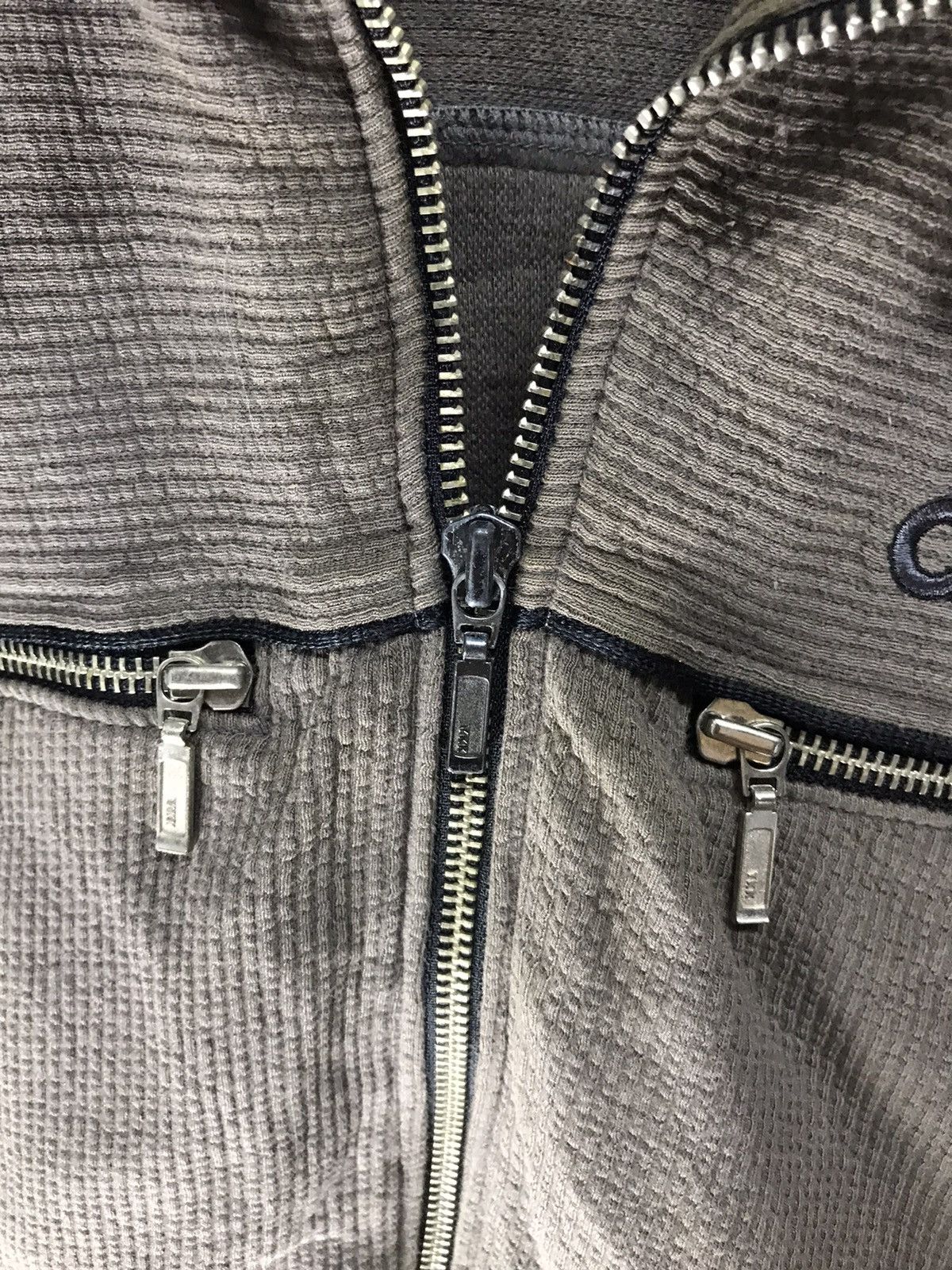 Adidas × Descente × Vintage Vintage adidas sleeveless zipper Size US M / EU 48-50 / 2 - 10 Thumbnail