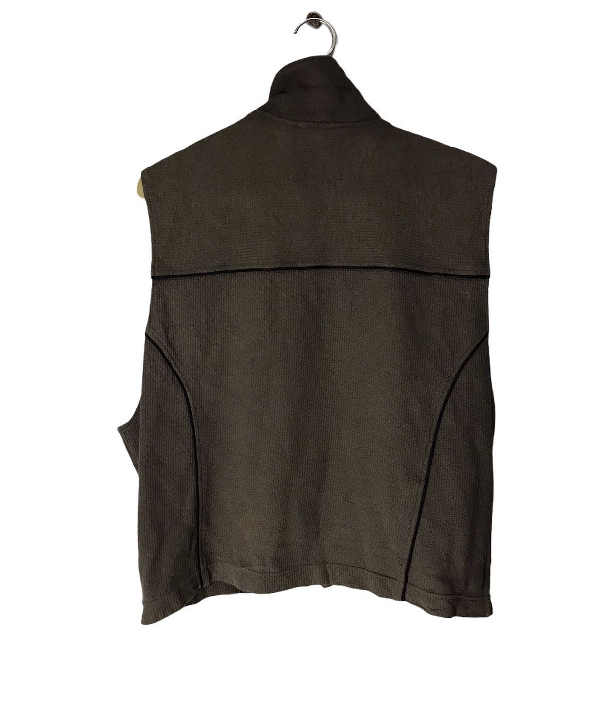 Adidas × Descente × Vintage Vintage adidas sleeveless zipper Size US M / EU 48-50 / 2 - 3 Thumbnail