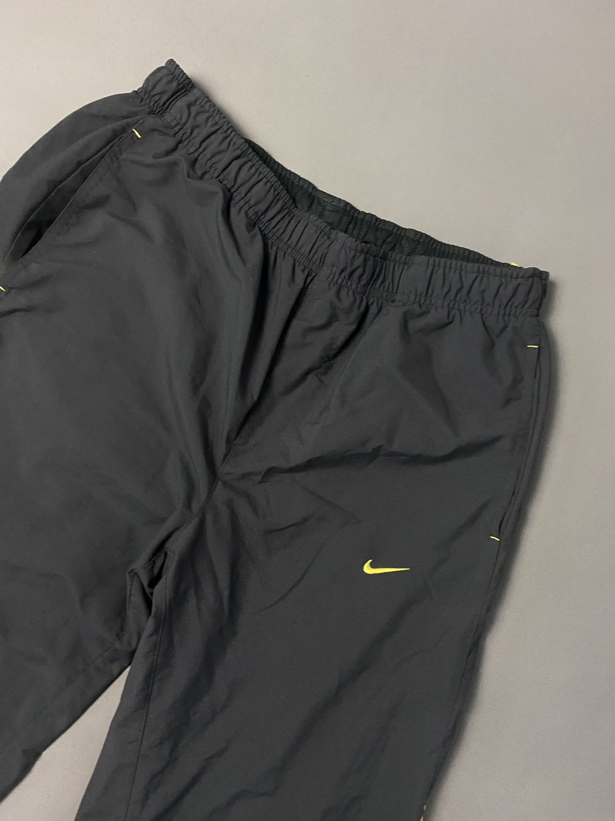 Nike × Vintage Nike vintage black / grey track pants small swoosh spell out Size US 30 / EU 46 - 2 Thumbnail