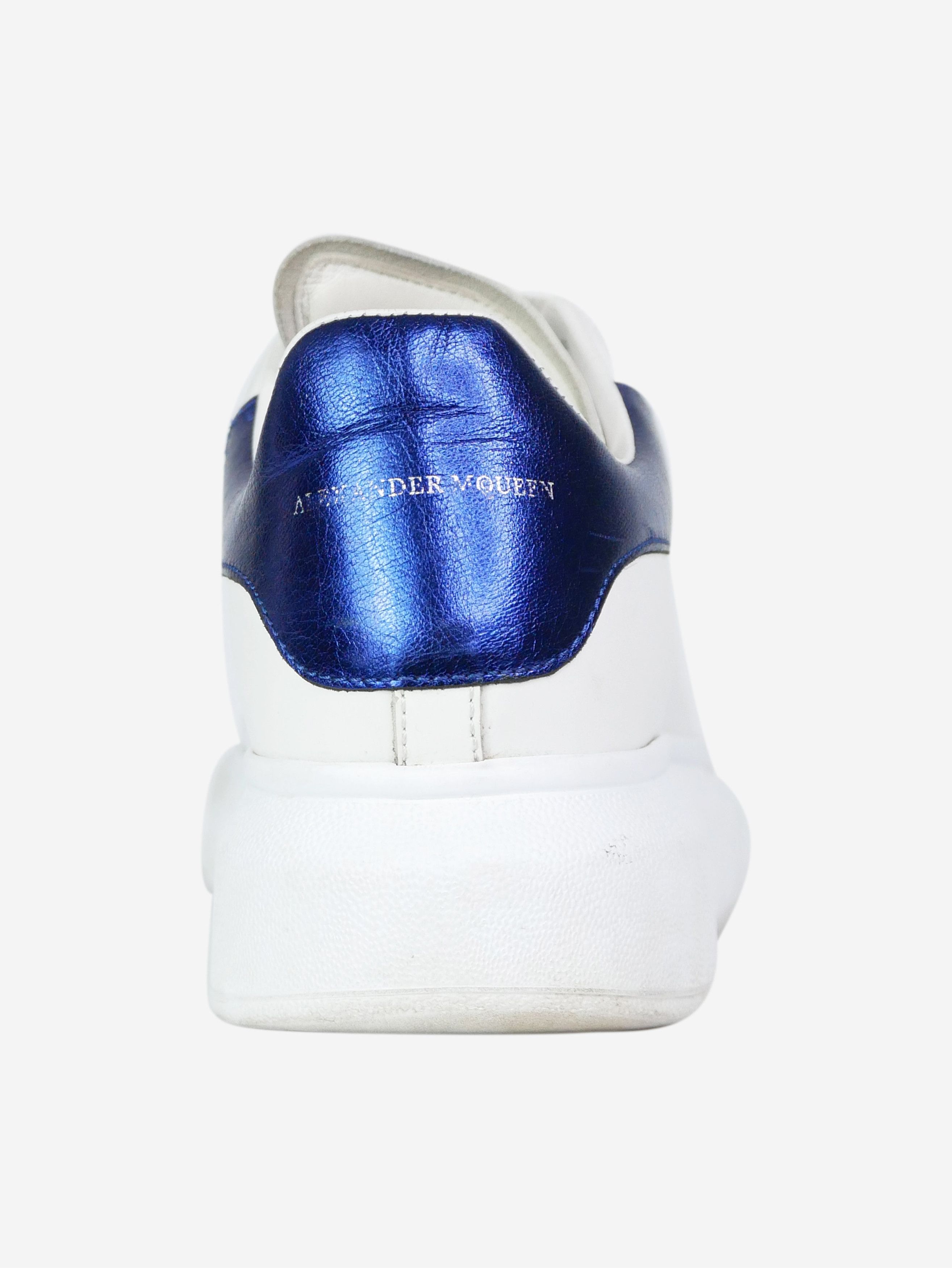 White exaggerated sole lace up trainers- size EU 39