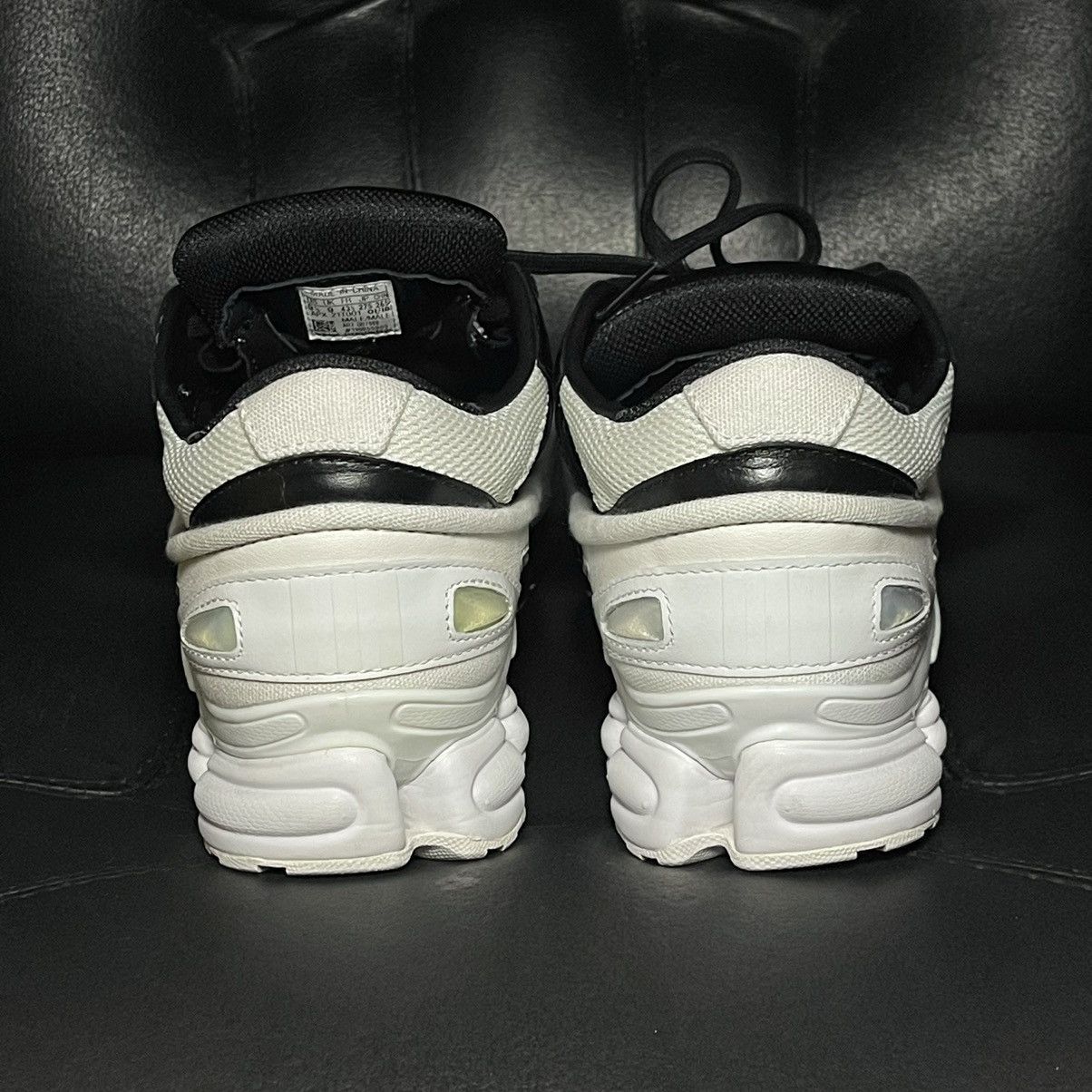 Adidas × Raf Simons Adidas Raf Simons ozweego replicant white black Size US 9.5 / EU 42-43 - 2 Thumbnail