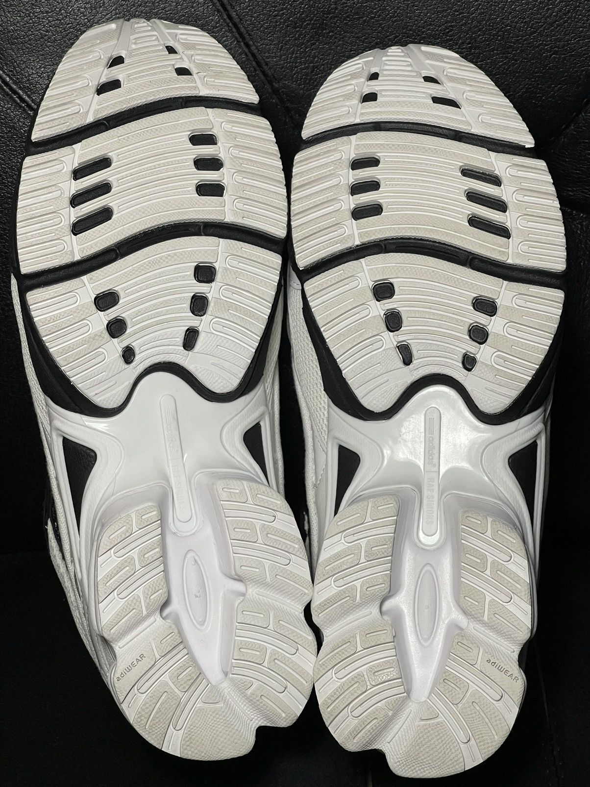 Adidas × Raf Simons Adidas Raf Simons ozweego replicant white black Size US 9.5 / EU 42-43 - 10 Thumbnail