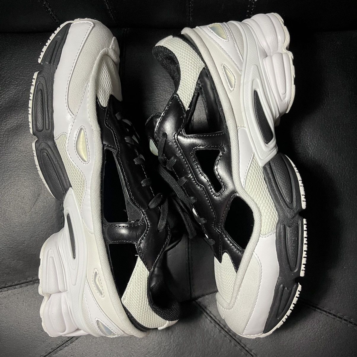 Adidas × Raf Simons Adidas Raf Simons ozweego replicant white black Size US 9.5 / EU 42-43 - 6 Thumbnail
