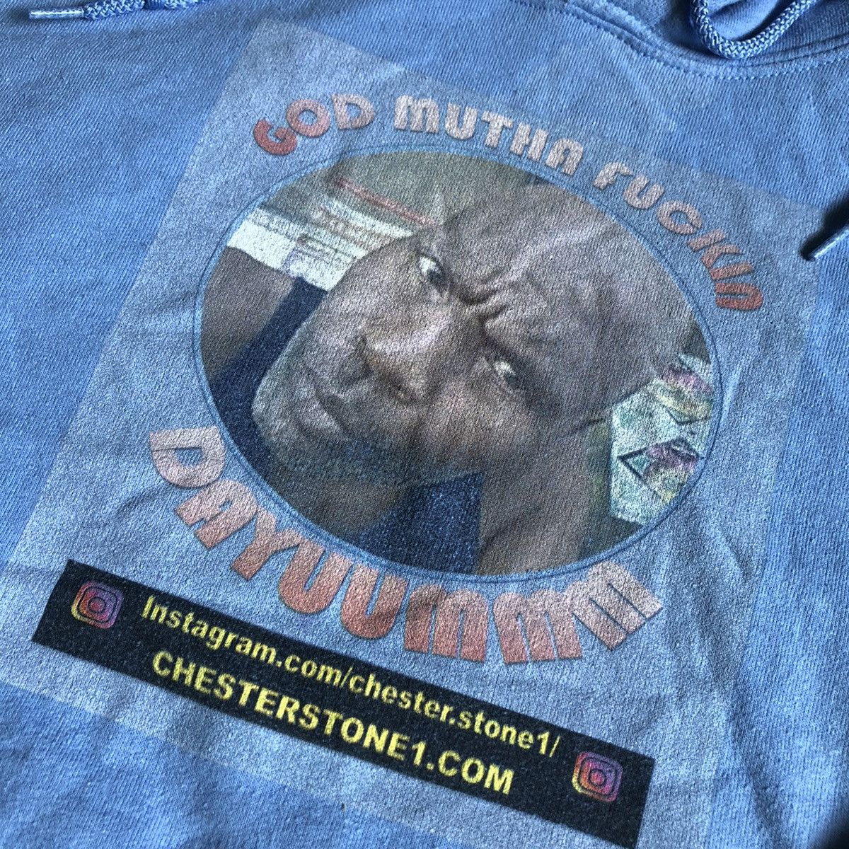 Vintage Chester Stone Meme God Mutha Fuckin Dayuummm Graphic Hoodie Size US S / EU 44-46 / 1 - 3 Thumbnail