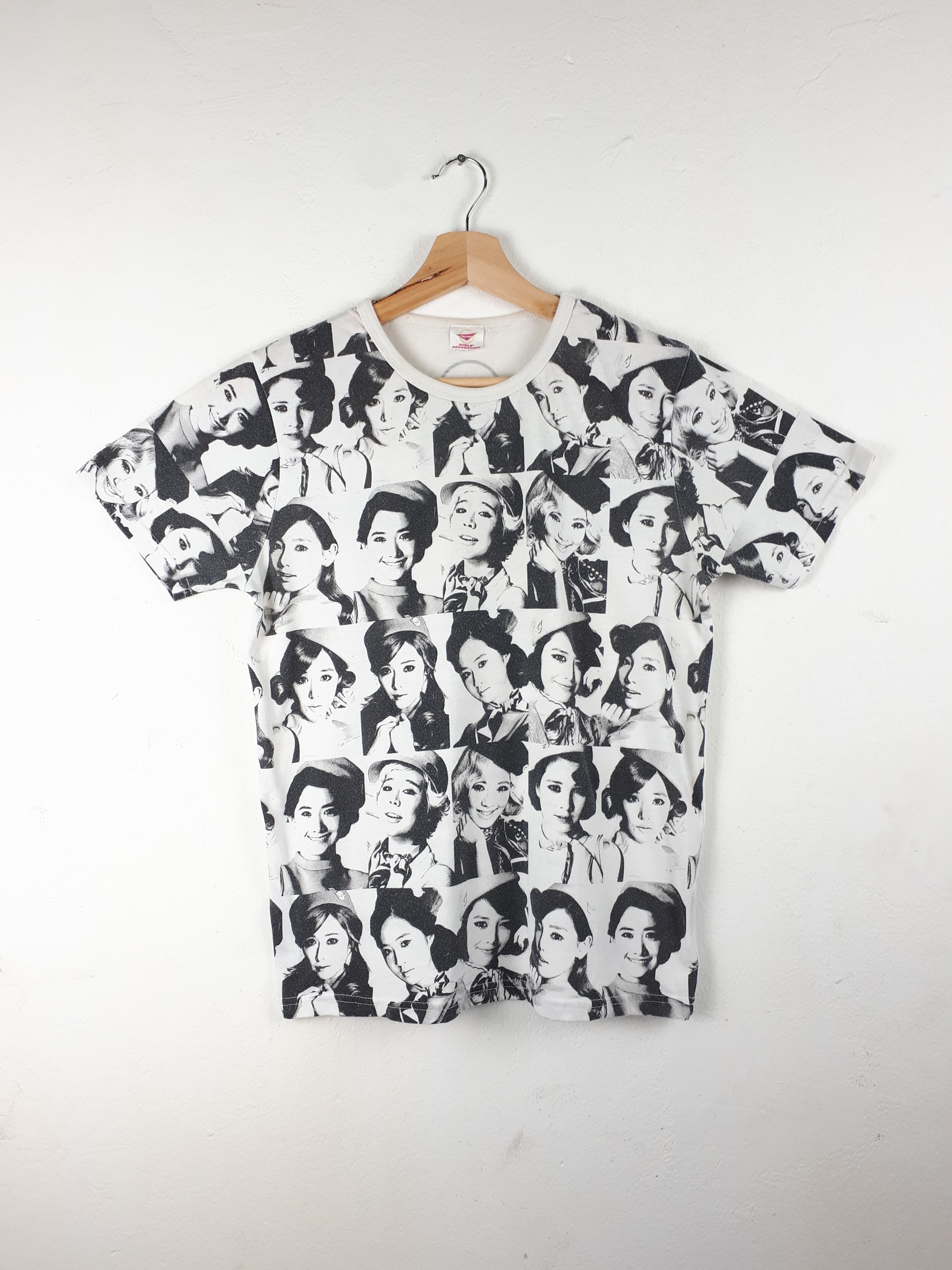 Vintage Vintage Girl Ganeration Fullprint kpop Graphic Tee Size US XS / EU 42 / 0 - 1 Thumbnail