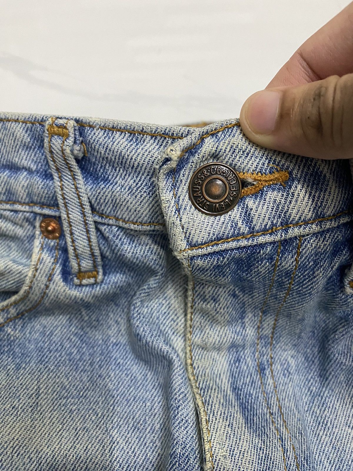 Levi's VTG LEVIS 505 DISTRESSED DENIM JEANS Size US 30 / EU 46 - 11 Thumbnail