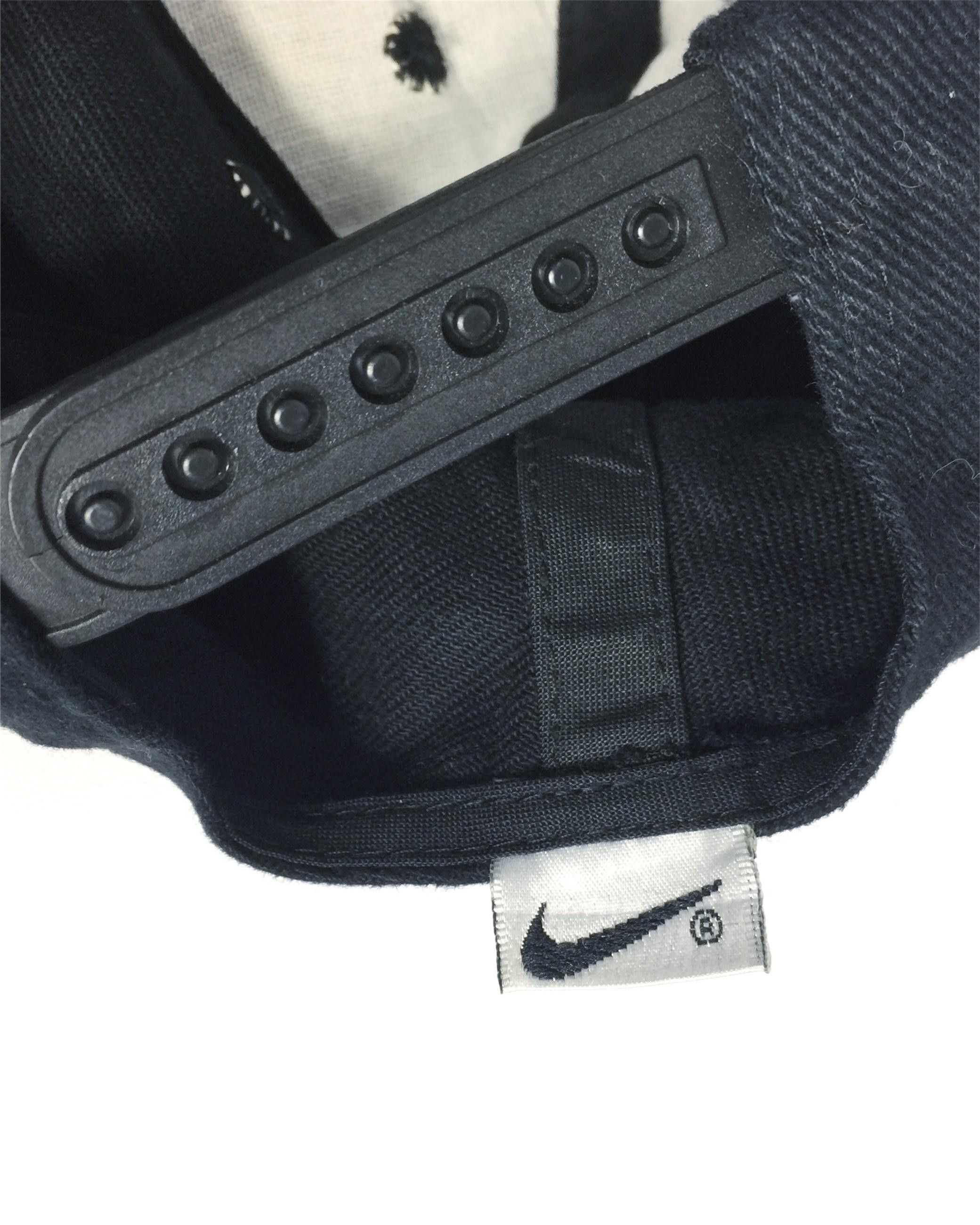 Nike Rare Nike Air Embroidered Logo Cap Size ONE SIZE - 7 Thumbnail