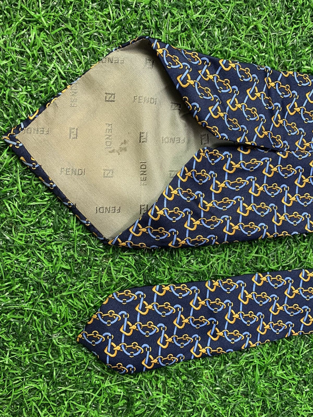 Fendi Fendi Made in Italy Pure Silk Neck Tie Size ONE SIZE - 4 Thumbnail