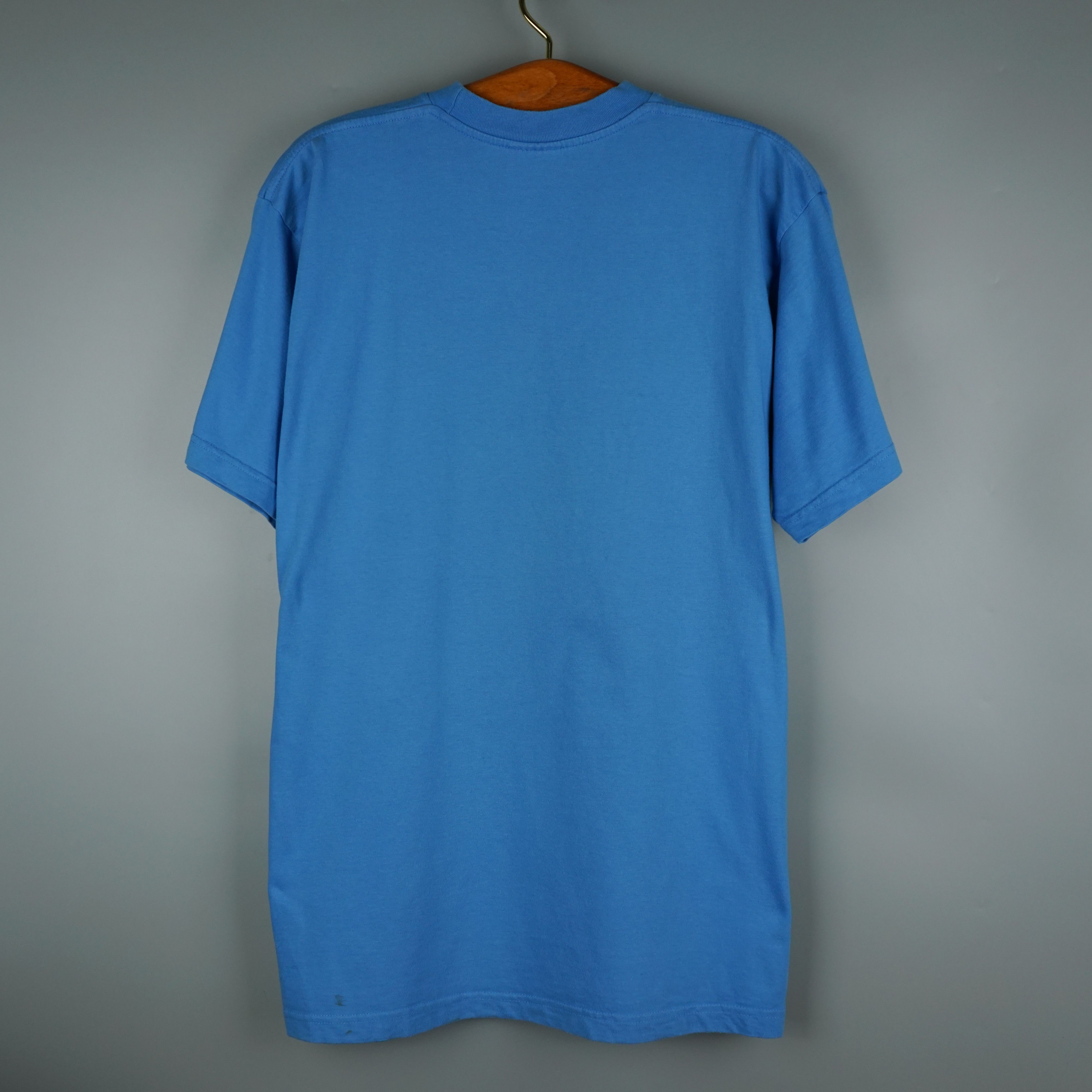 Nike × Vintage 90s Nike Center Logo t-shirt vintage Size US L / EU 52-54 / 3 - 5 Thumbnail