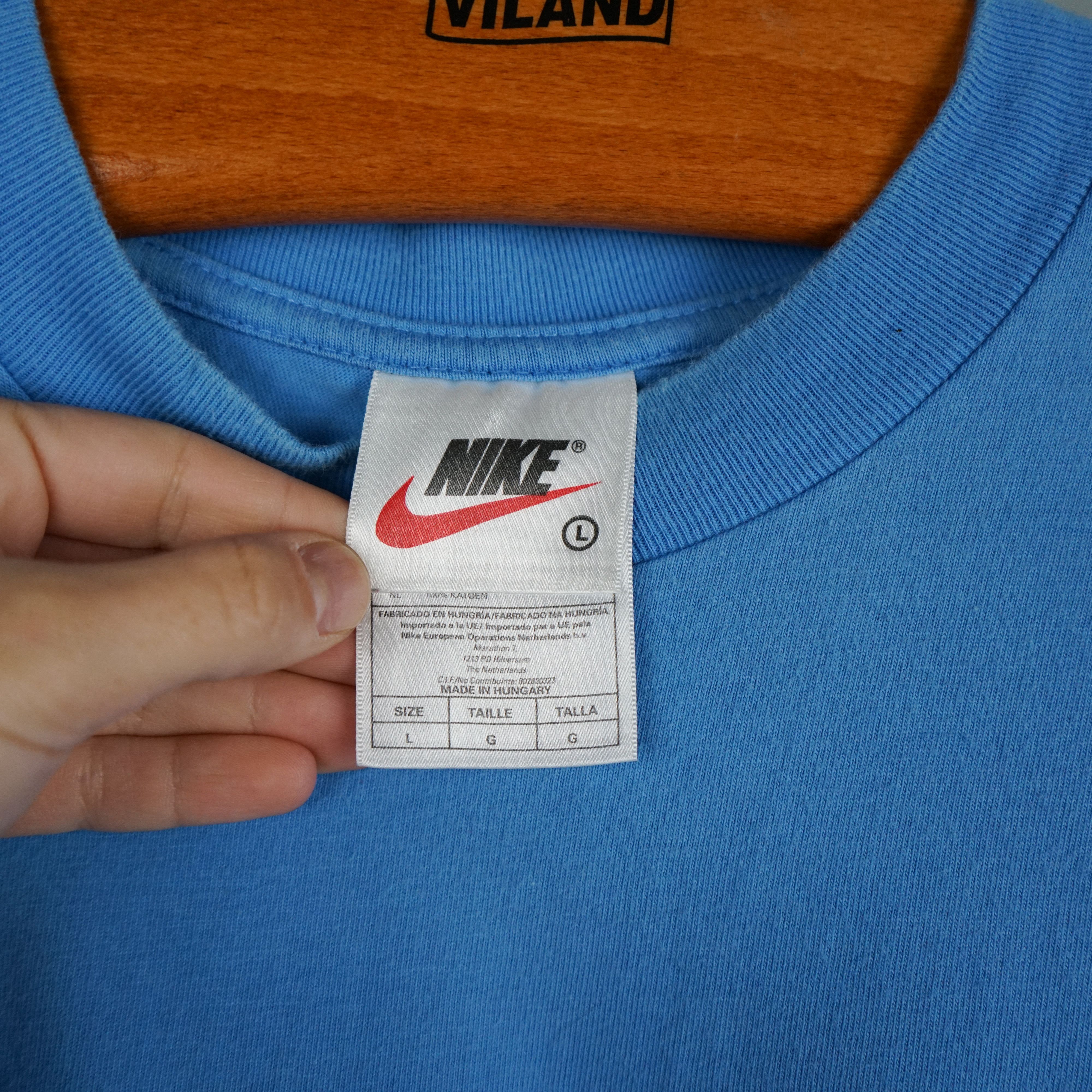 Nike × Vintage 90s Nike Center Logo t-shirt vintage Size US L / EU 52-54 / 3 - 4 Thumbnail