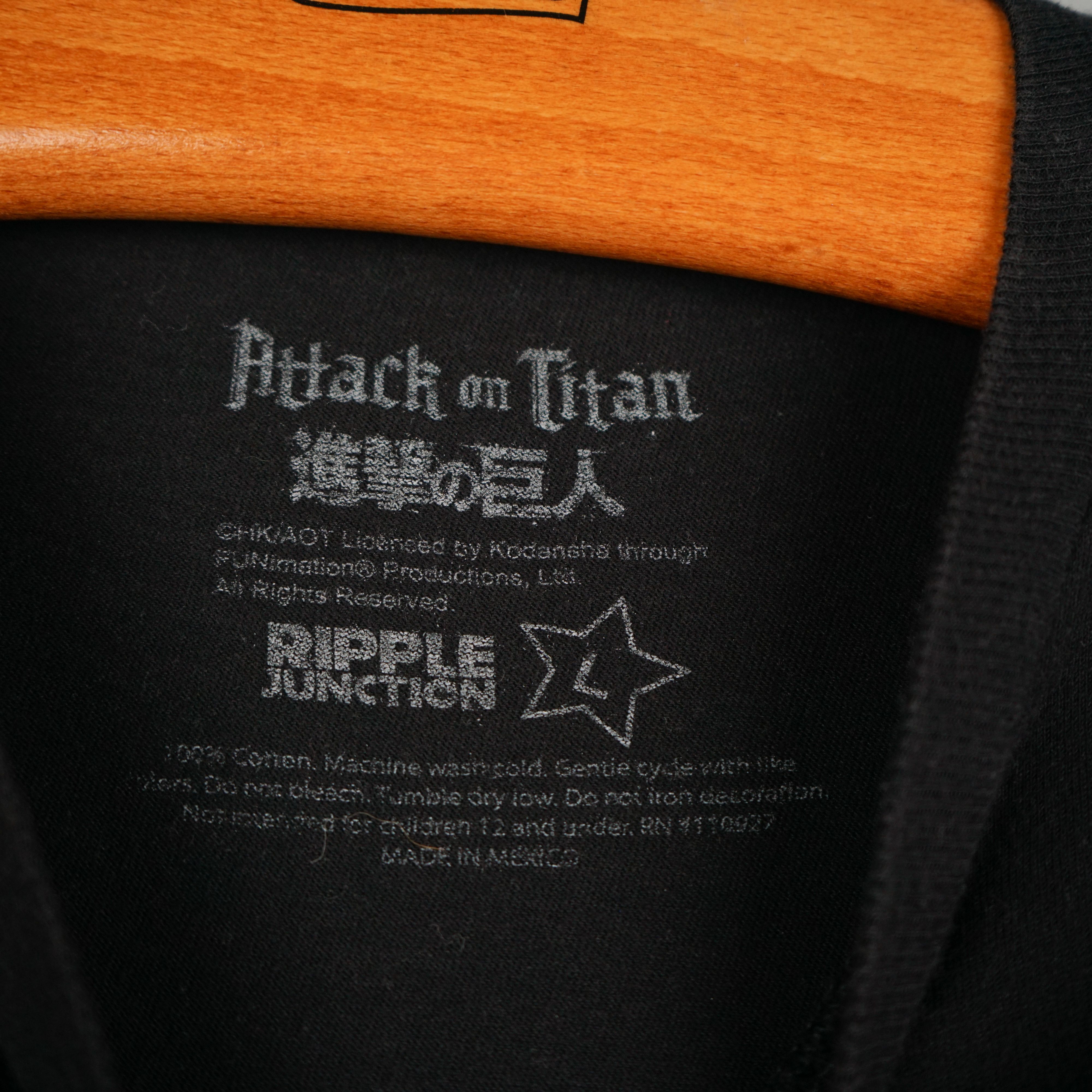 Anime × Japanese Brand × Vintage Attack On Titan t shirt 2009 Season 1 Size US L / EU 52-54 / 3 - 3 Thumbnail
