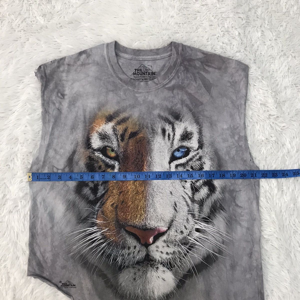 The Mountain The Mountain 2014 David Penfound Animal Printed Cut Tee Size US L / EU 52-54 / 3 - 15 Thumbnail