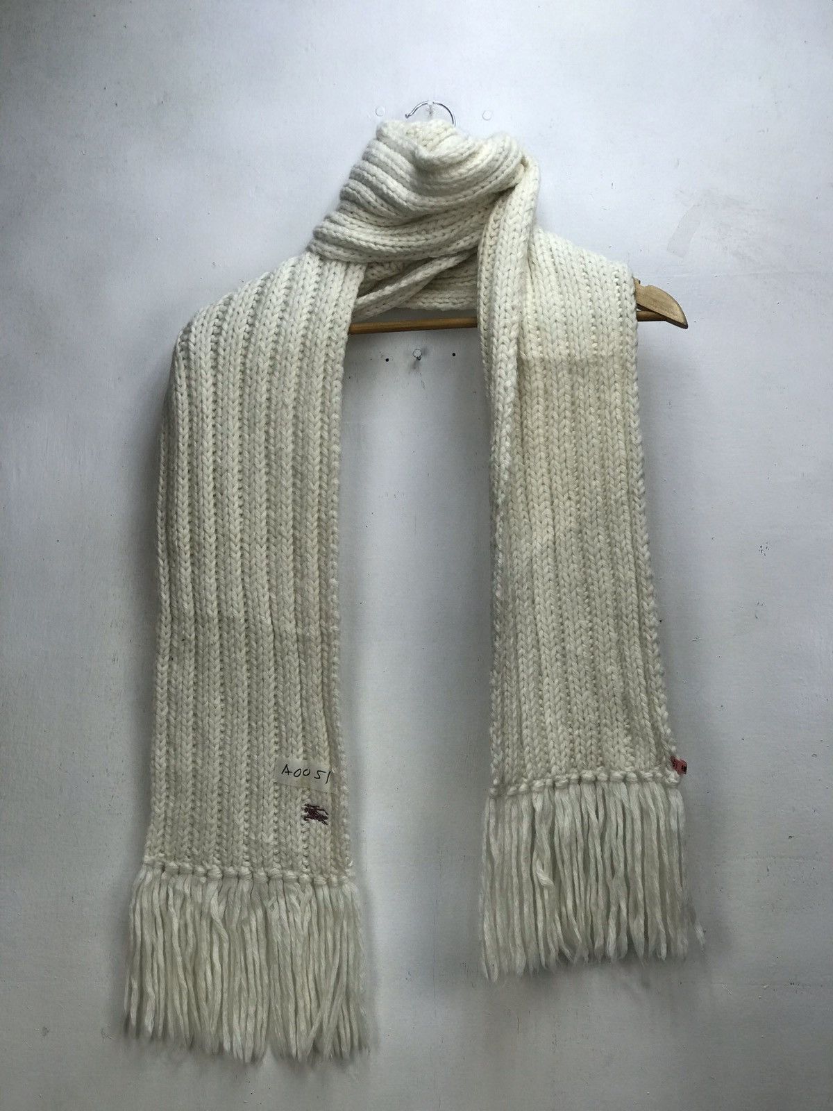 Burberry Burberry Chunky Knitwear Muffler Size ONE SIZE - 1 Thumbnail
