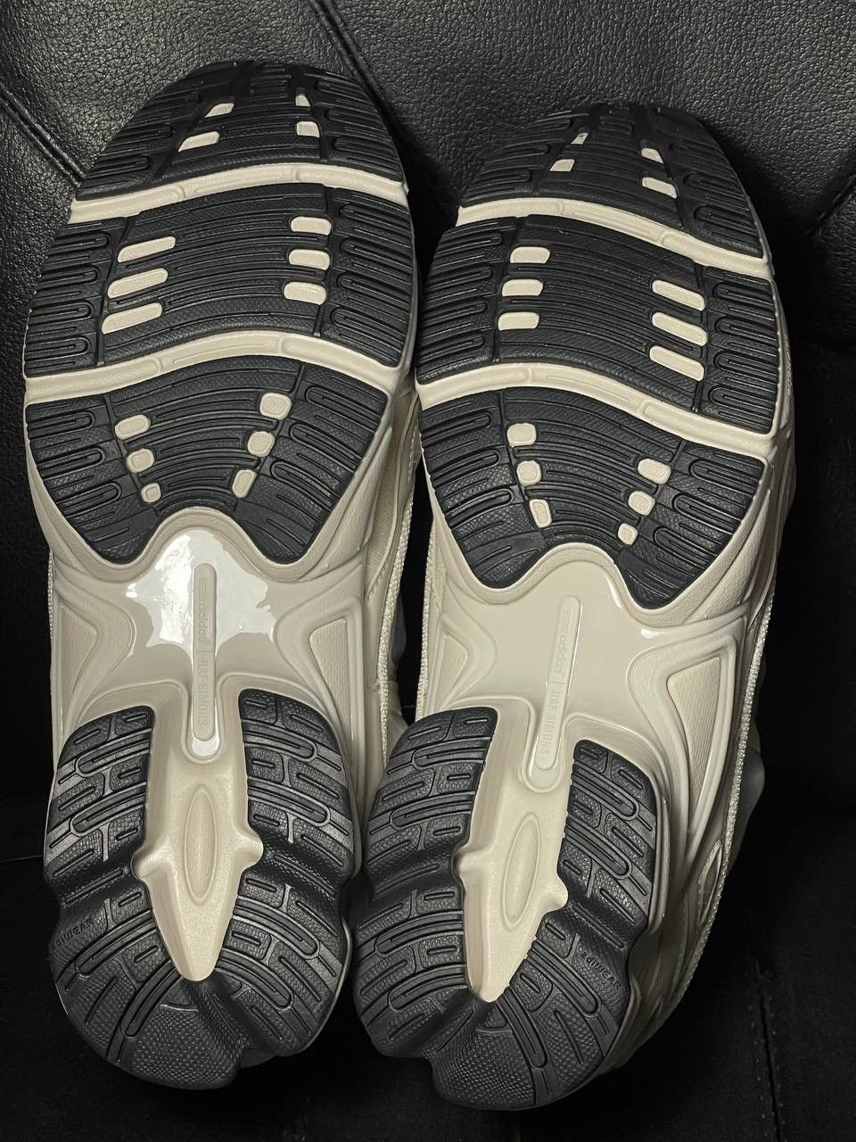 Adidas × Raf Simons Adidas Raf Simons ozweego cream white Size US 10 / EU 43 - 9 Thumbnail