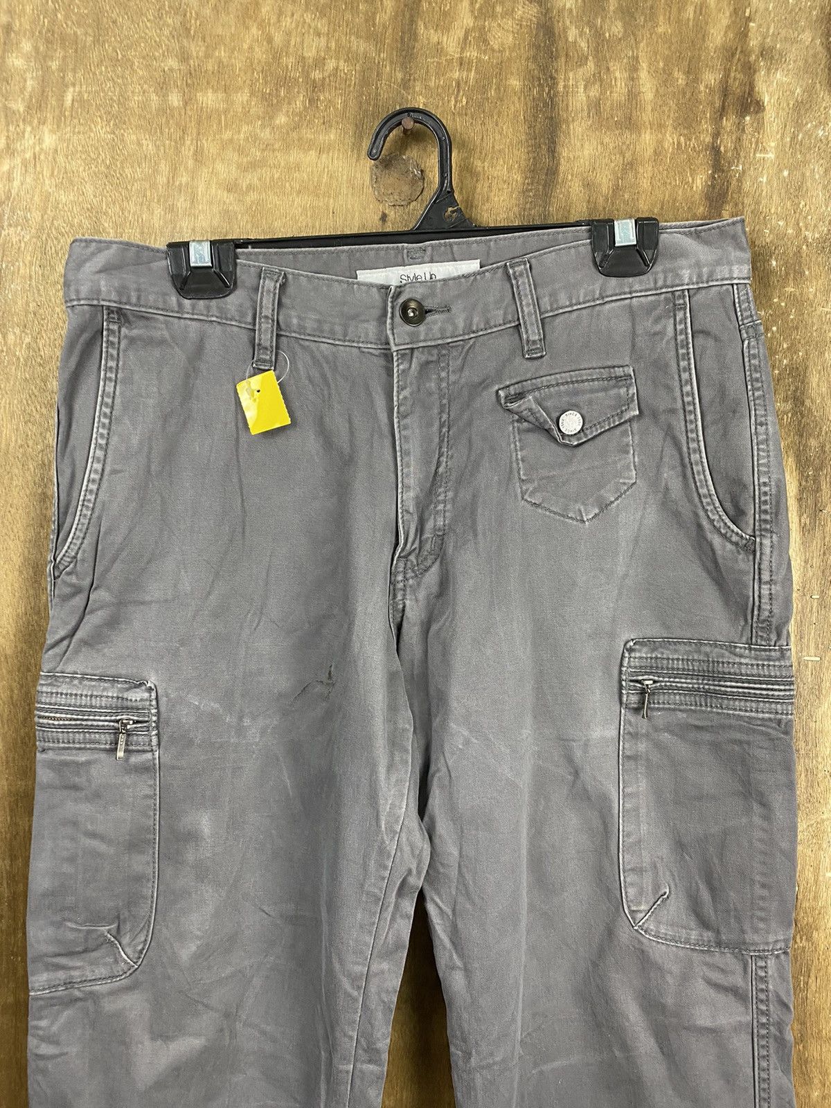 Japanese Brand Style Up Uniqlo multi pocket tactical Cargo Pants #2418 Size US 32 / EU 48 - 2 Thumbnail