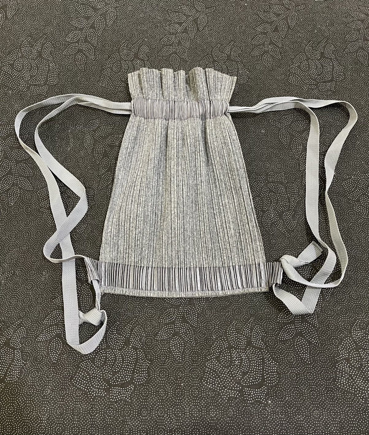 Pleats Please Issey Miyake ICONIC MASTER DESIGNER ISSEY MIYAKE PLEATPLEASE Size ONE SIZE - 1 Thumbnail