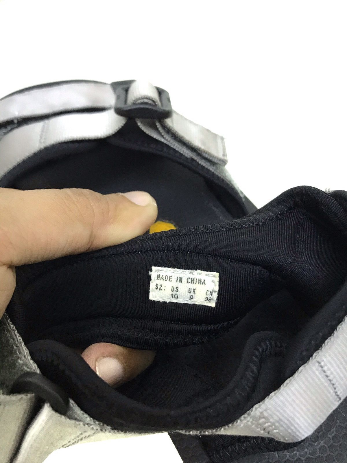 Japanese Brand 🌟 Suicoke Kisee- V Sandal Size US 10 / EU 43 - 8 Thumbnail