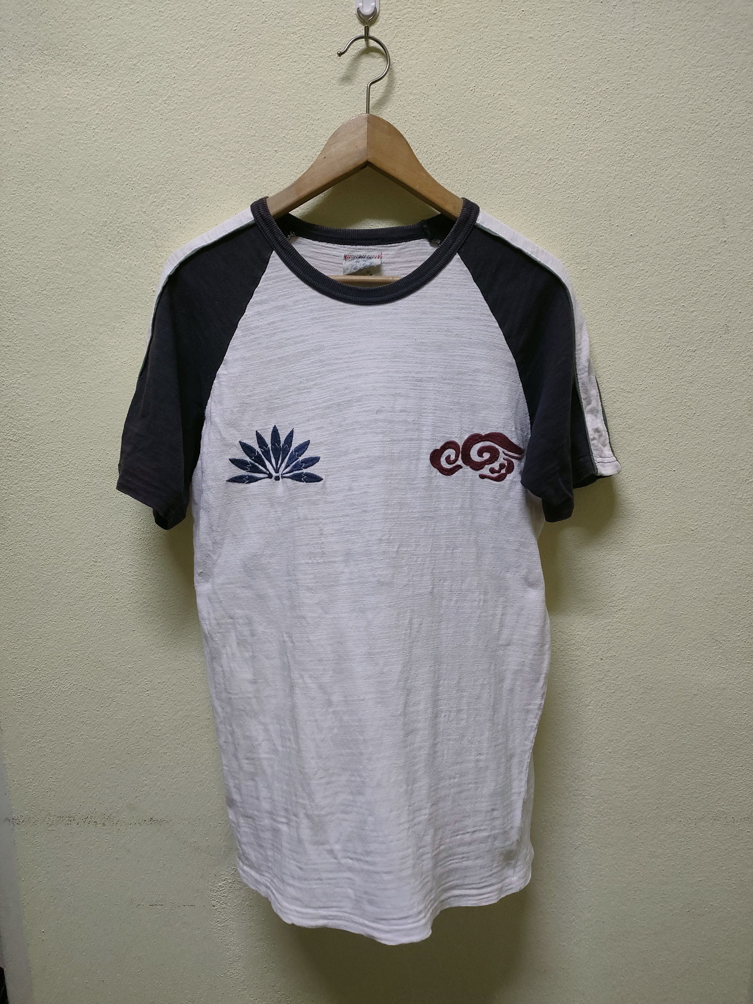 Japanese Brand 💥 Best Offer 💥 Japanese Souvenir Embroidered T-shirt Size US M / EU 48-50 / 2 - 2 Thumbnail